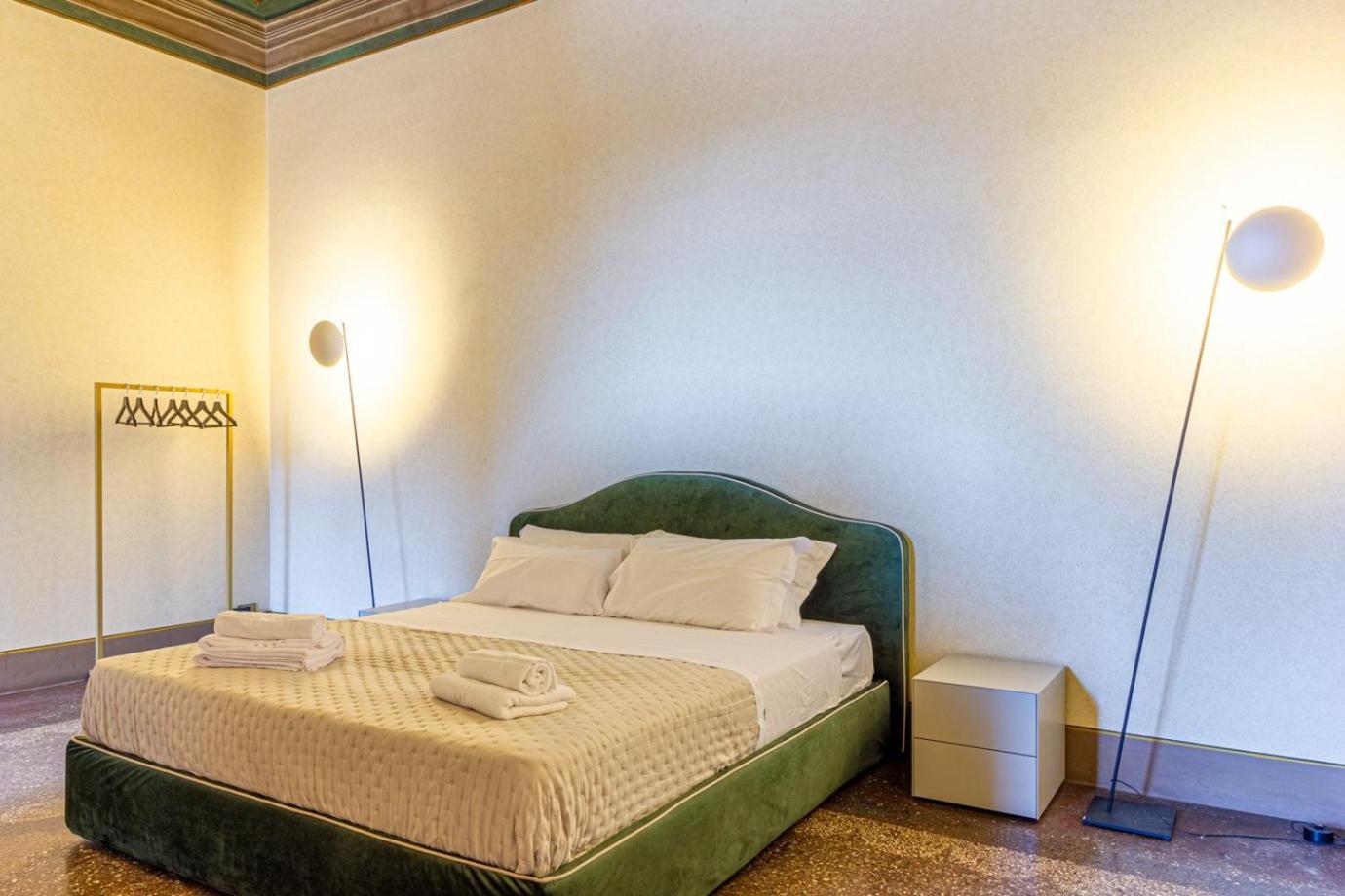 Casa Hygiea In Canton De' Fiori Apartment *