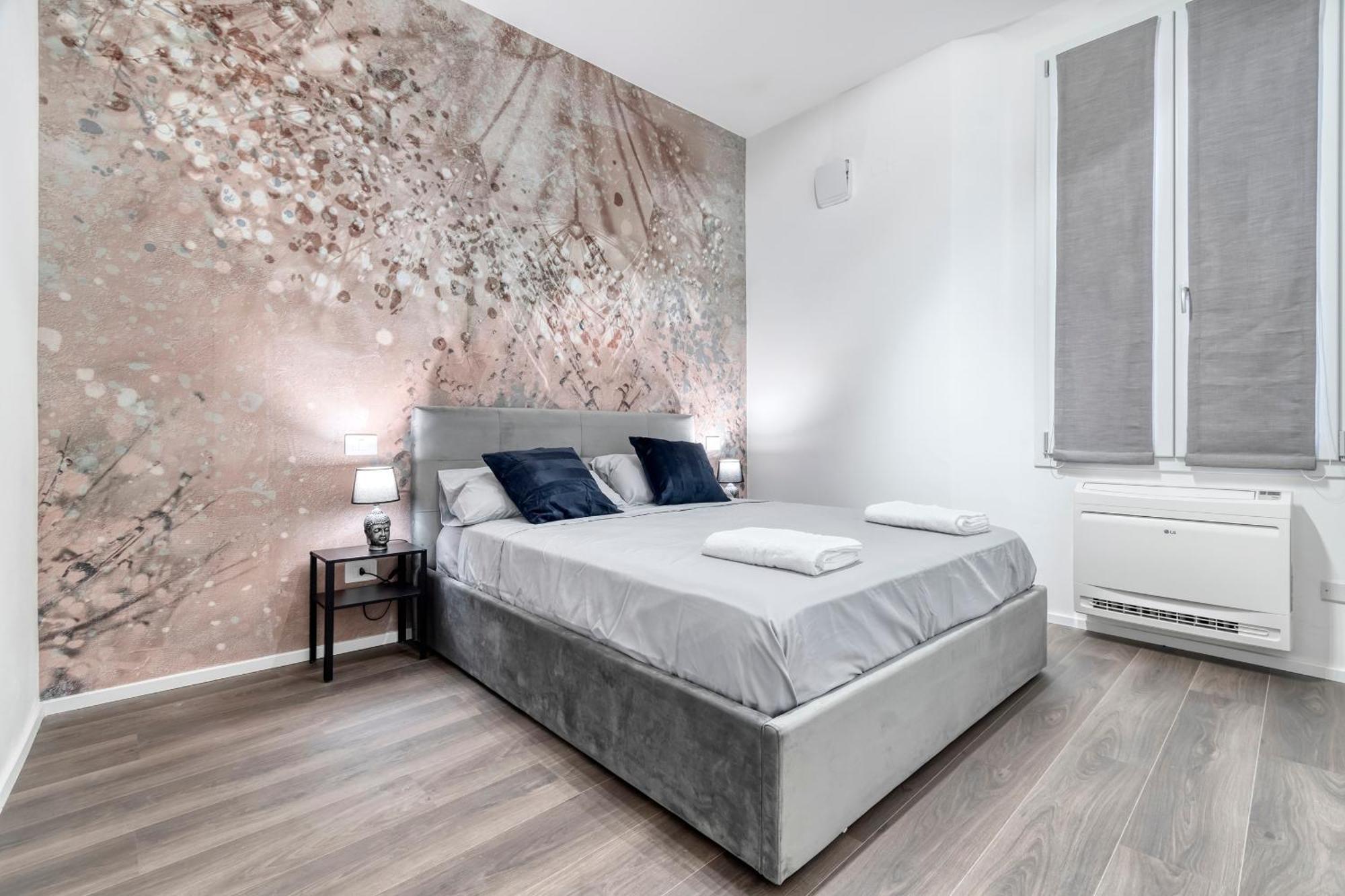 Apartment Carbonara Palace 3 - Luxury Comfort Under Medieval Towers