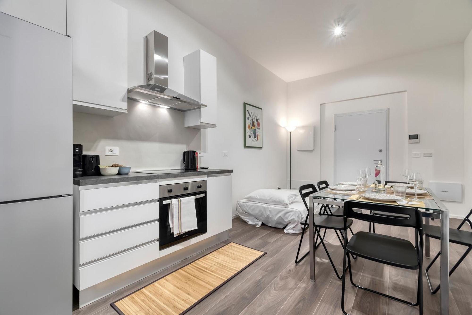 Carbonara Palace 3 - Luxury Comfort Under Medieval Towers *