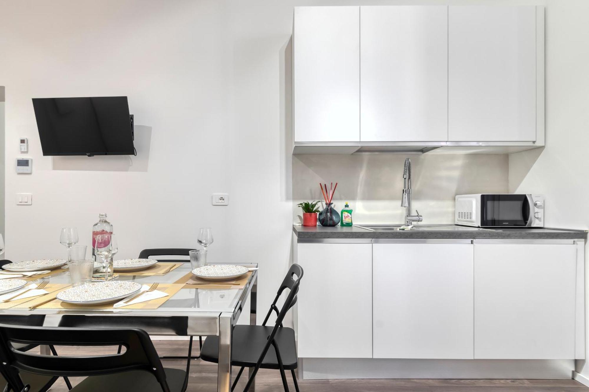 Carbonara Palace 3 - Luxury Comfort Under Medieval Towers