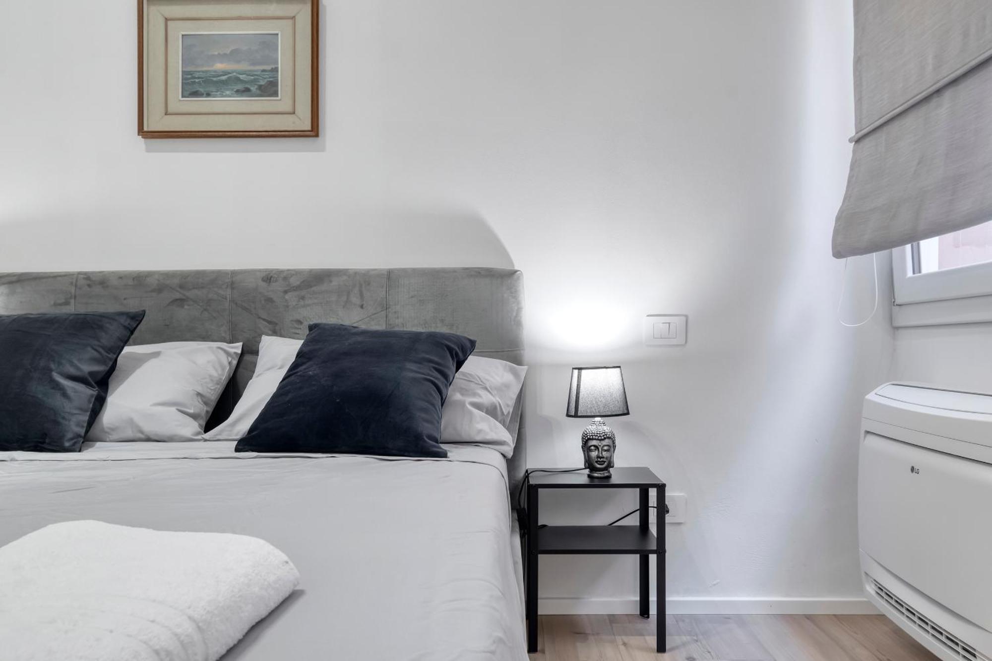 Appartement Carbonara Palace 2 - Luxury Comfort Under Medieval Towers *