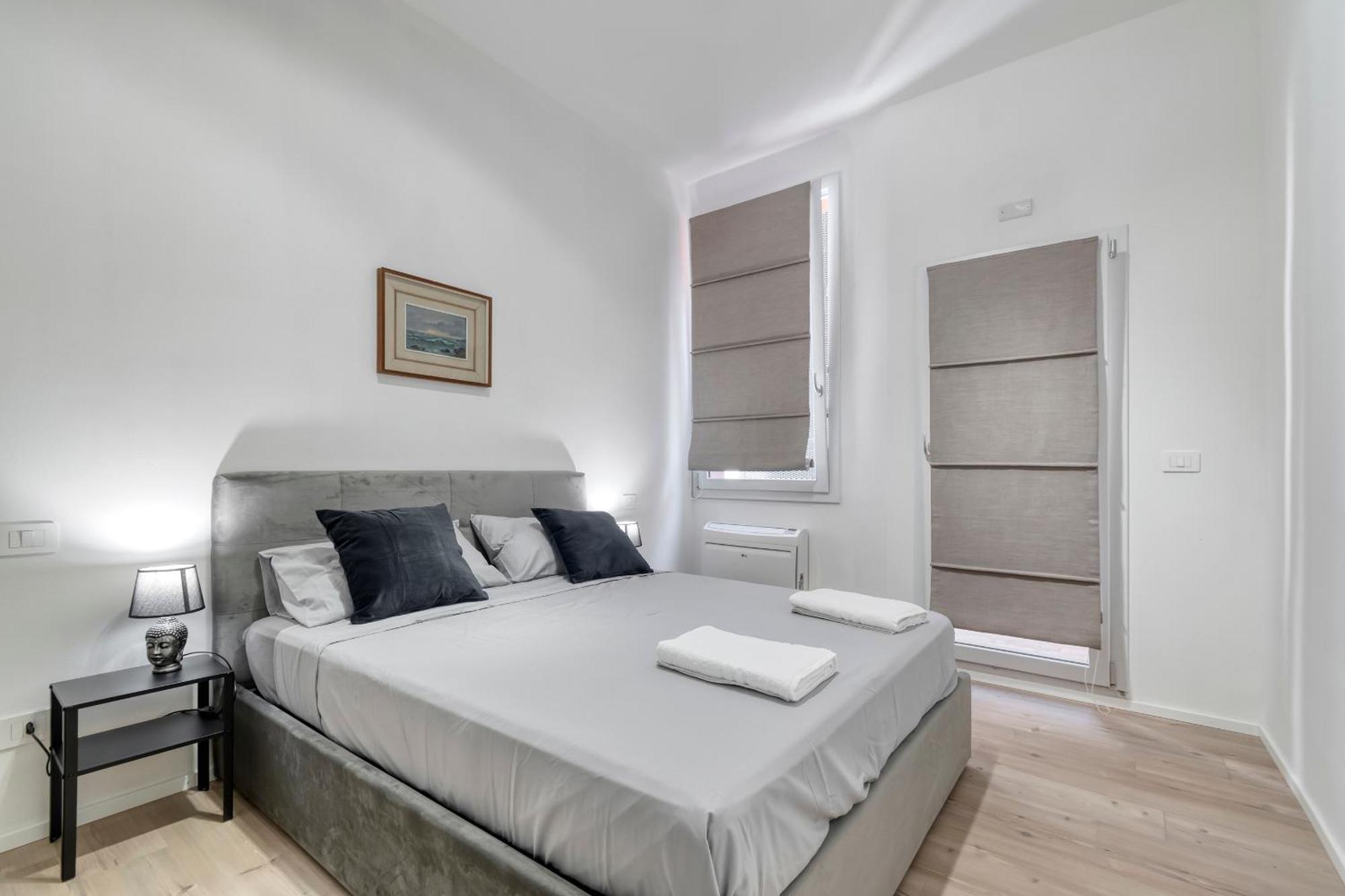 Appartement Carbonara Palace 2 - Luxury Comfort Under Medieval Towers *