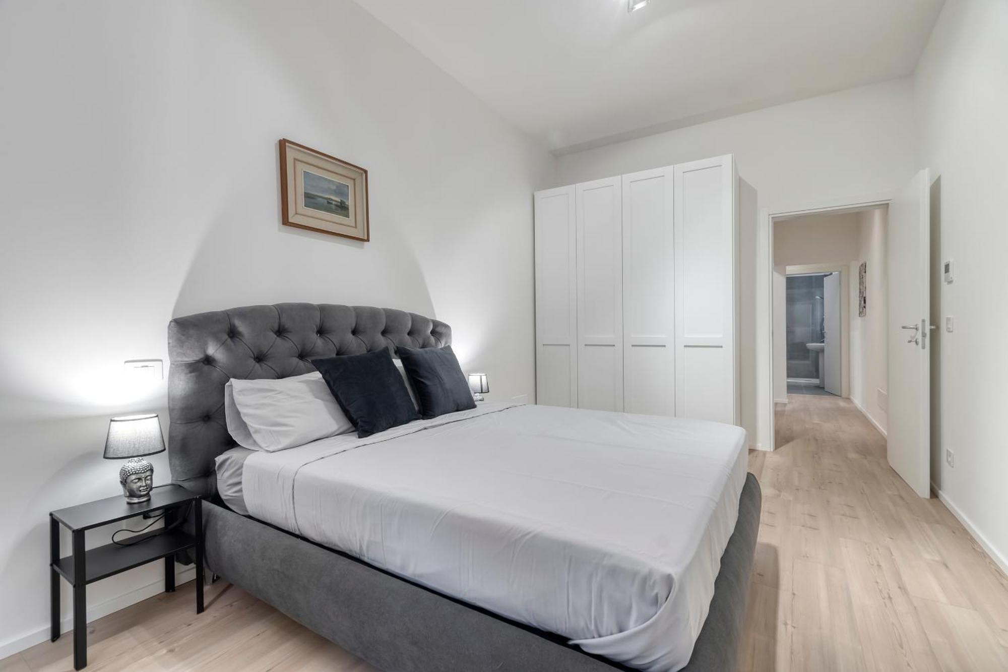 Apartment Carbonara Palace 2 - Luxury Comfort Under Medieval Towers