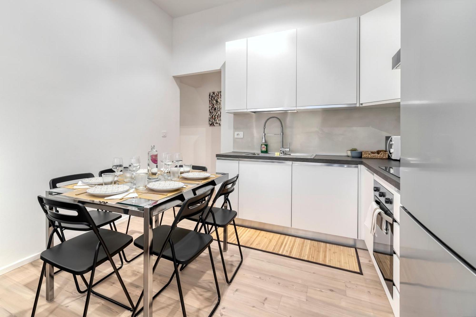 Apartment Carbonara Palace 2 - Luxury Comfort Under Medieval Towers *
