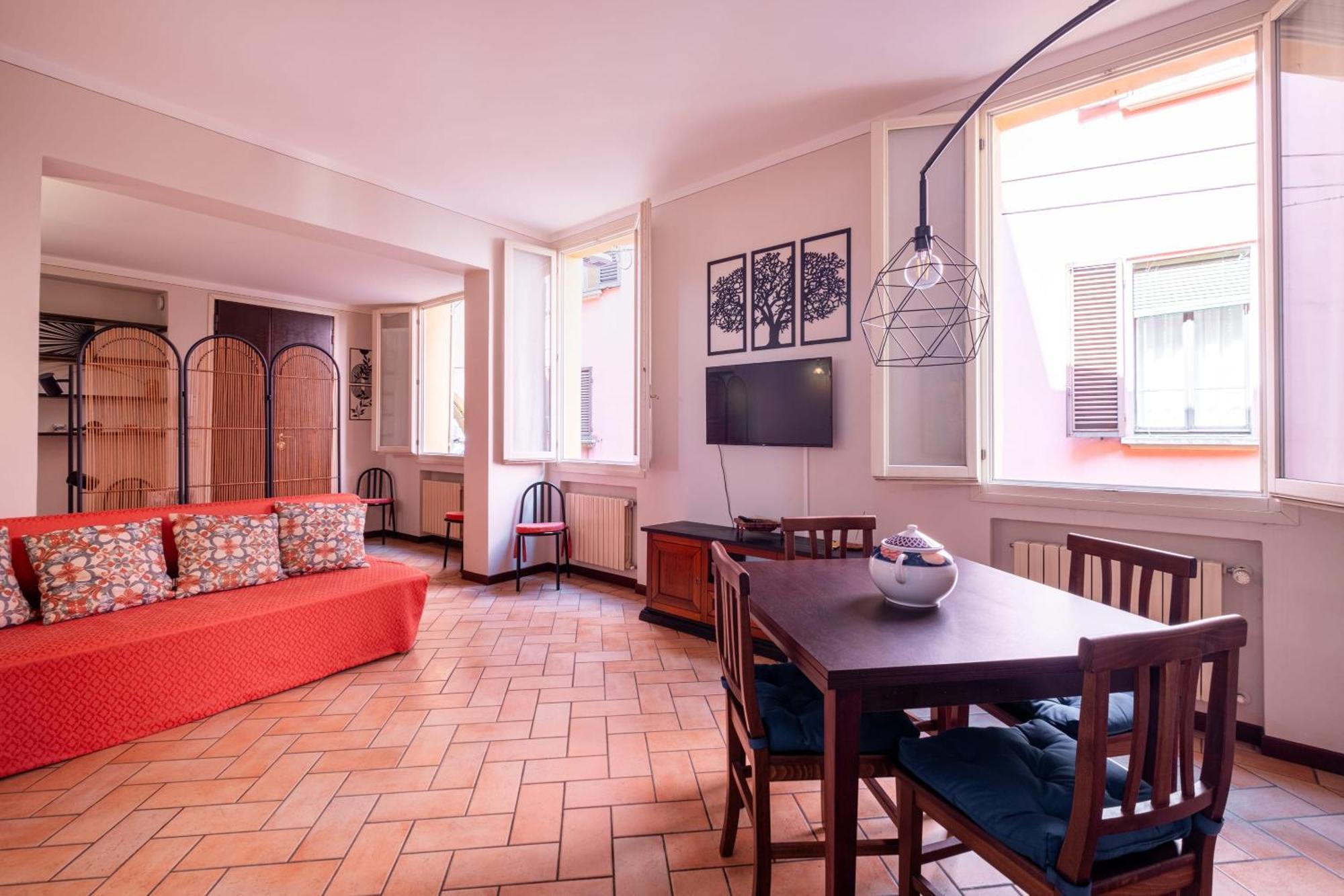 Homeby, Petroni House Bologna