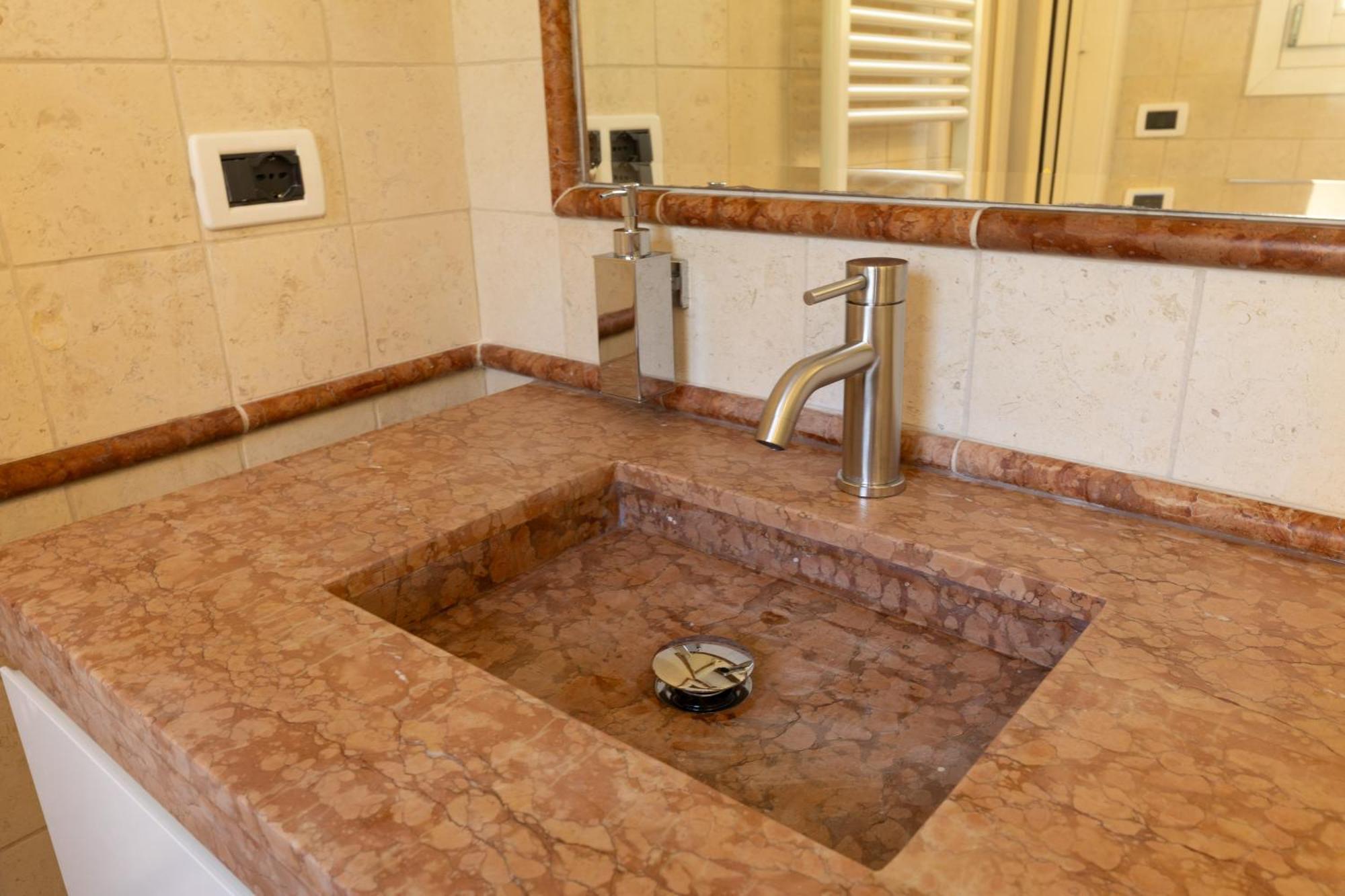 Frassinago Deluxe Suites-bolognarooms Bologna