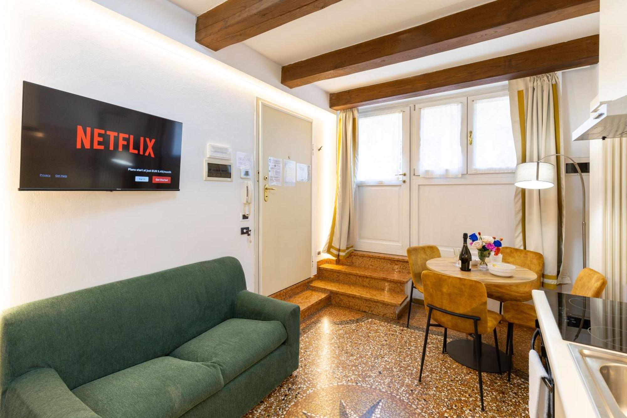 Frassinago Deluxe Suites-bolognarooms *