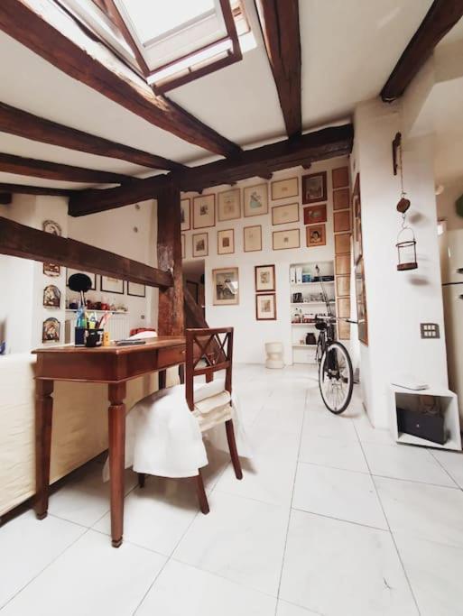 Apartment Panoramic Attic In The Historic Center Bologna