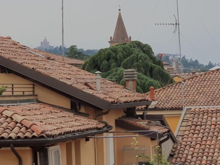 Panoramic Attic In The Historic Center Apartment Bologna