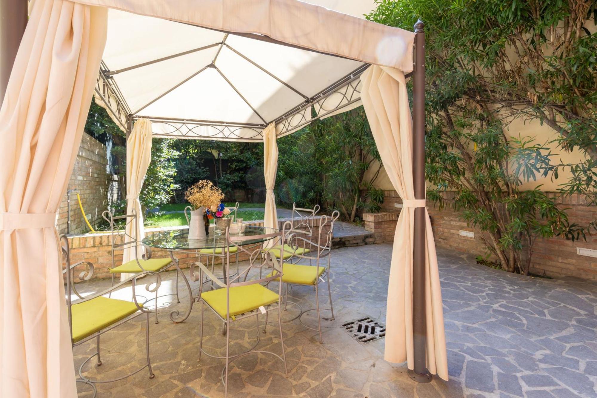 Vakantiehuis Isaia Garden - Bolognarooms