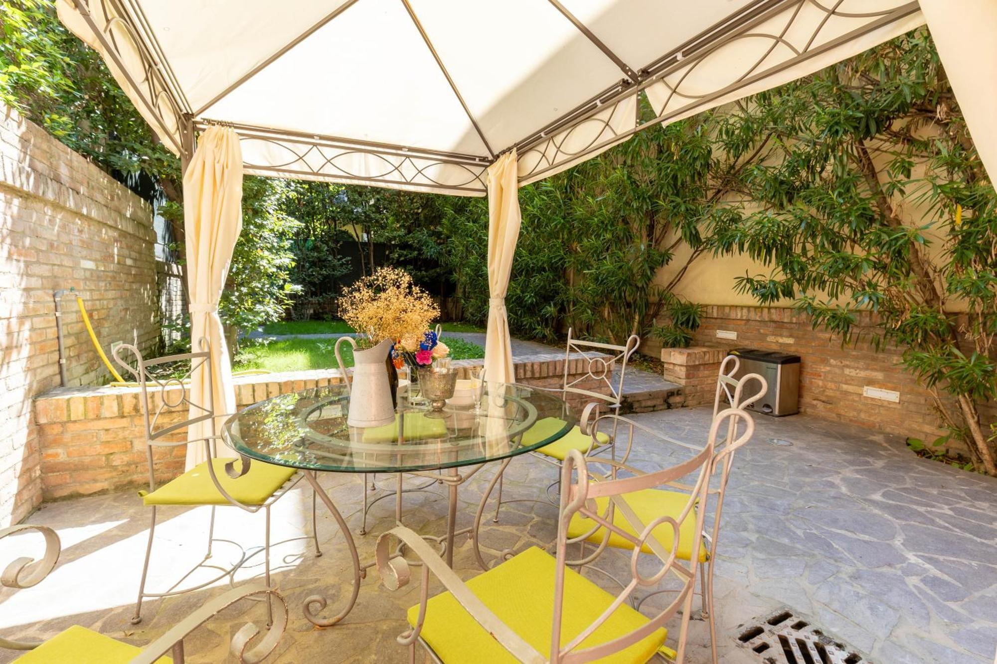 Vakantiehuis Isaia Garden - Bolognarooms *
