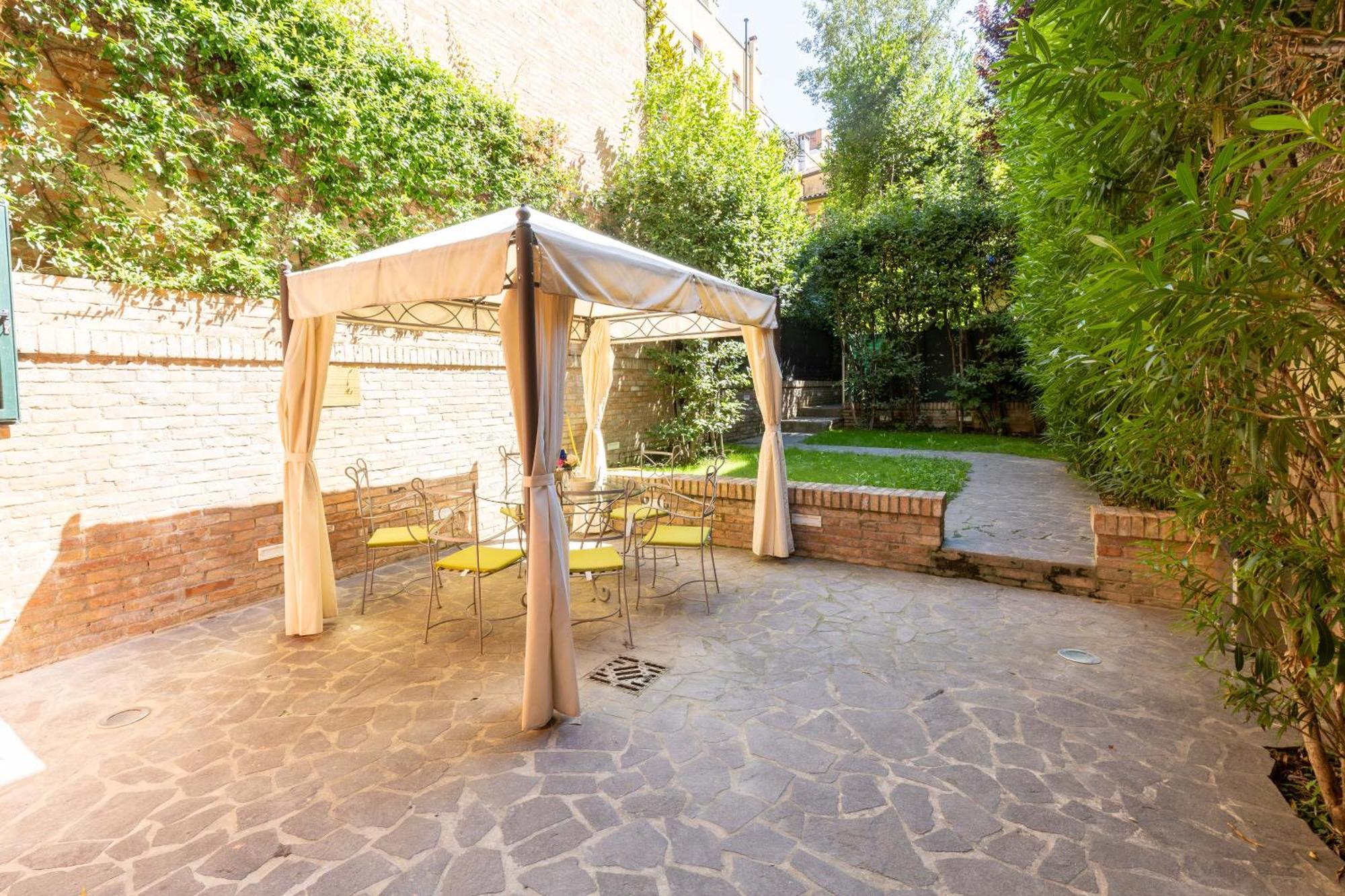 Vakantiehuis Isaia Garden - Bolognarooms *
