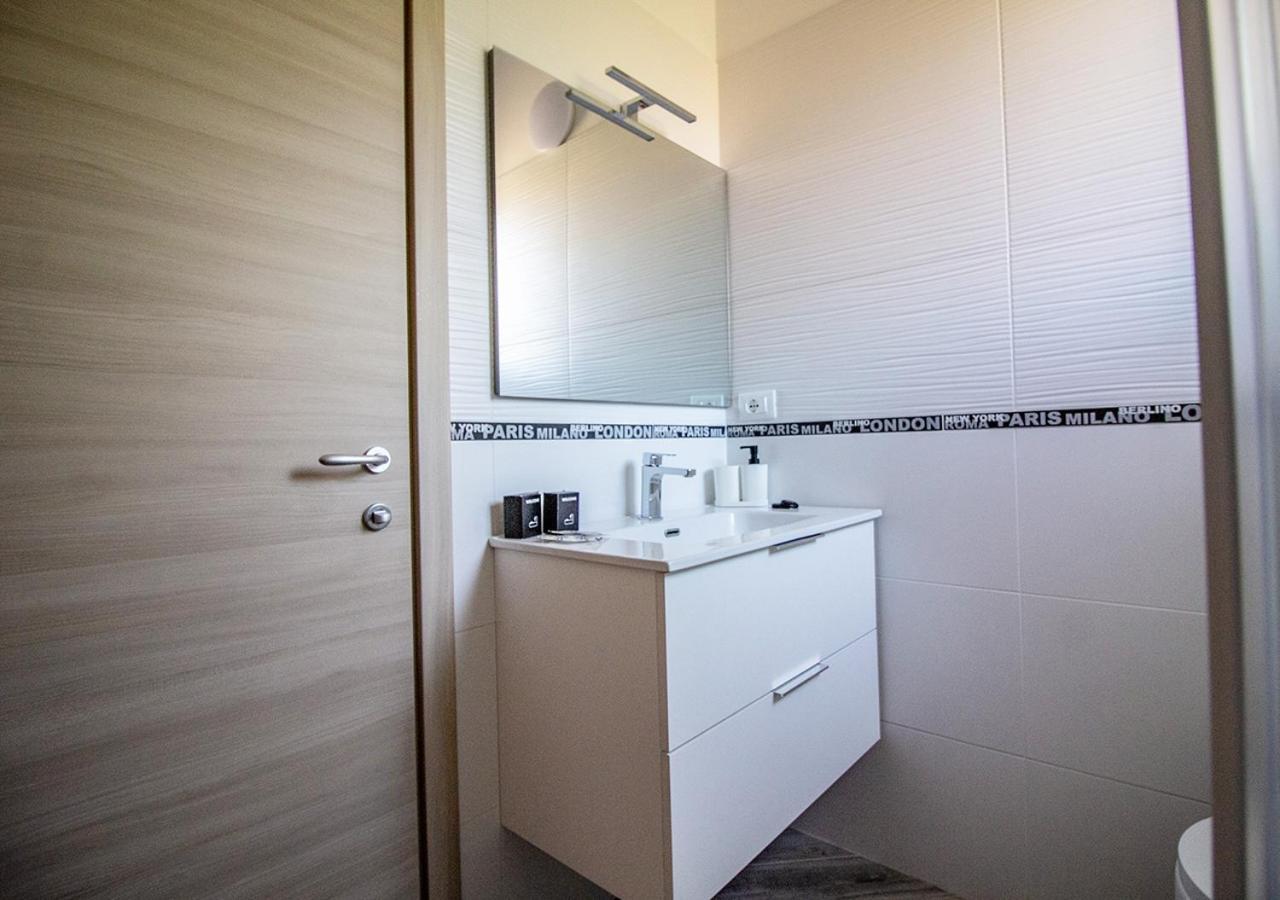Gasthof Athena - Parcheggio Privato Bologna