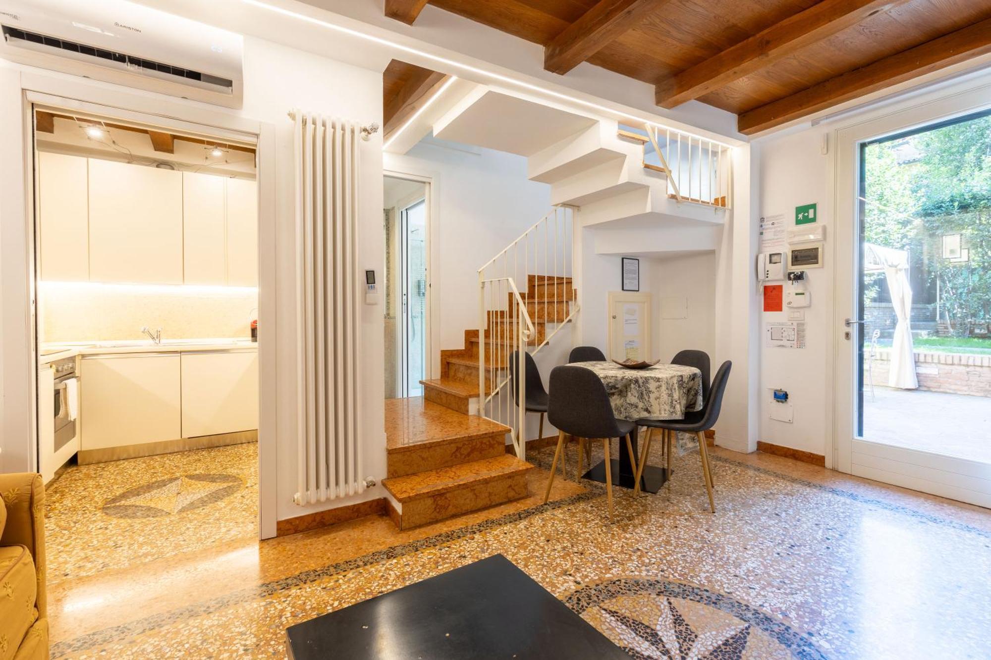 Isaia Garden - Bolognarooms Vakantiehuis