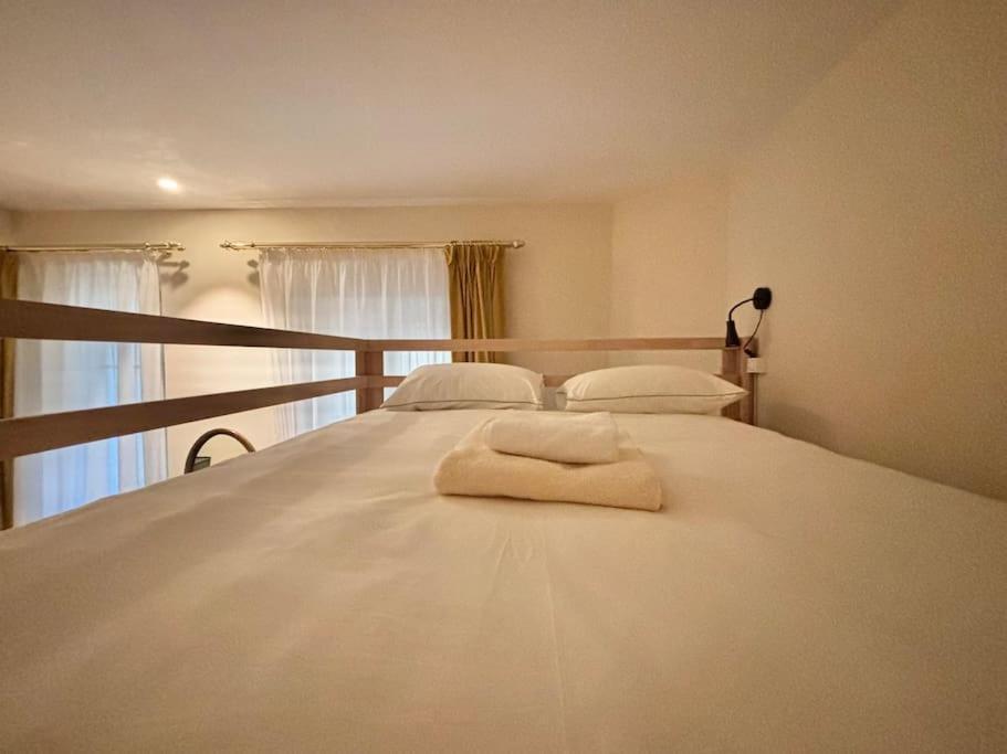 Lovely Flat Nearby Piazza Maggiore Apartment *