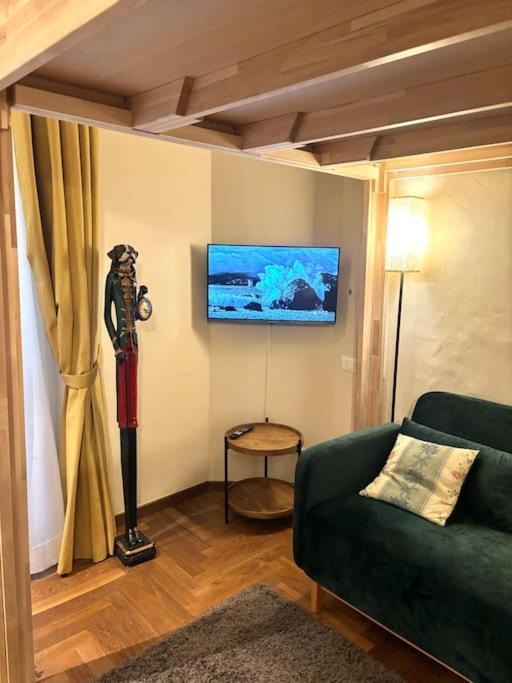 Lovely Flat Nearby Piazza Maggiore Apartment