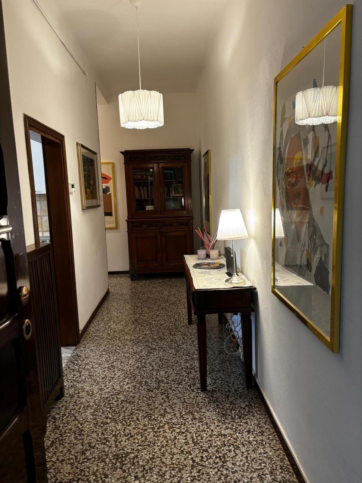 Apartment Demode