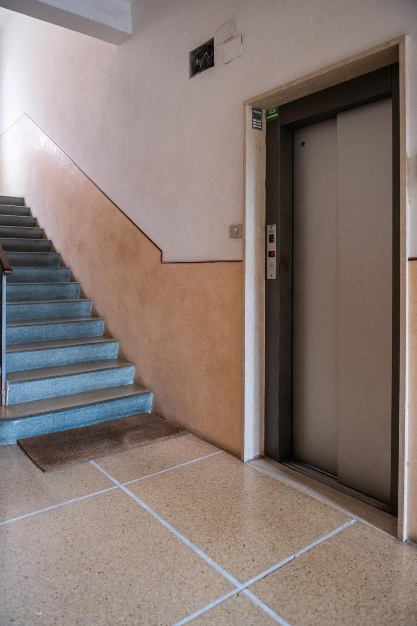 Apartment Morgana Guarda Il Canale - Centro Storico - Finestrella -indipendenza - Piazza 8 Agosto - Stazione