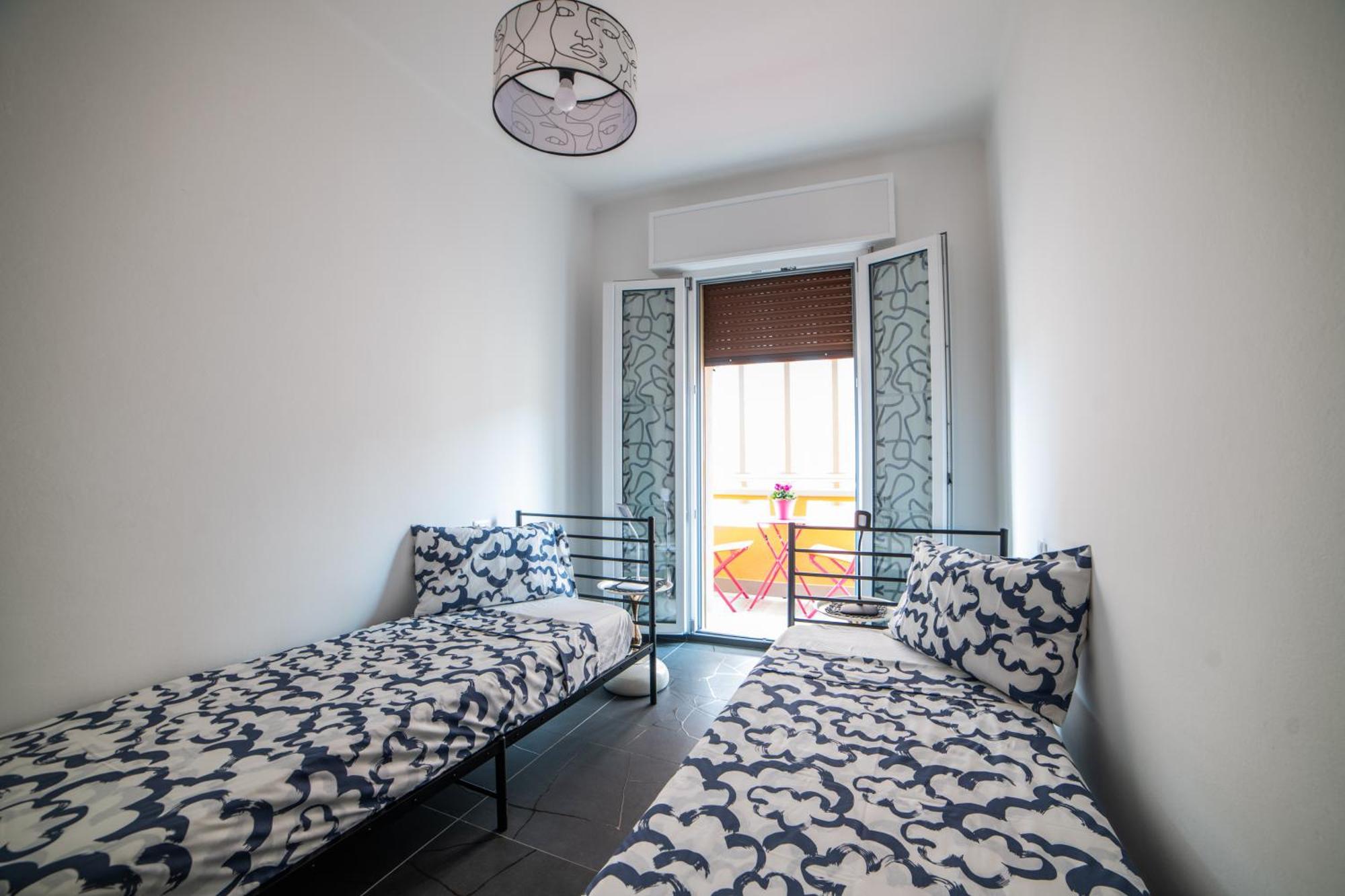 Apartment Morgana Guarda Il Canale - Centro Storico - Finestrella -indipendenza - Piazza 8 Agosto - Stazione Bologna