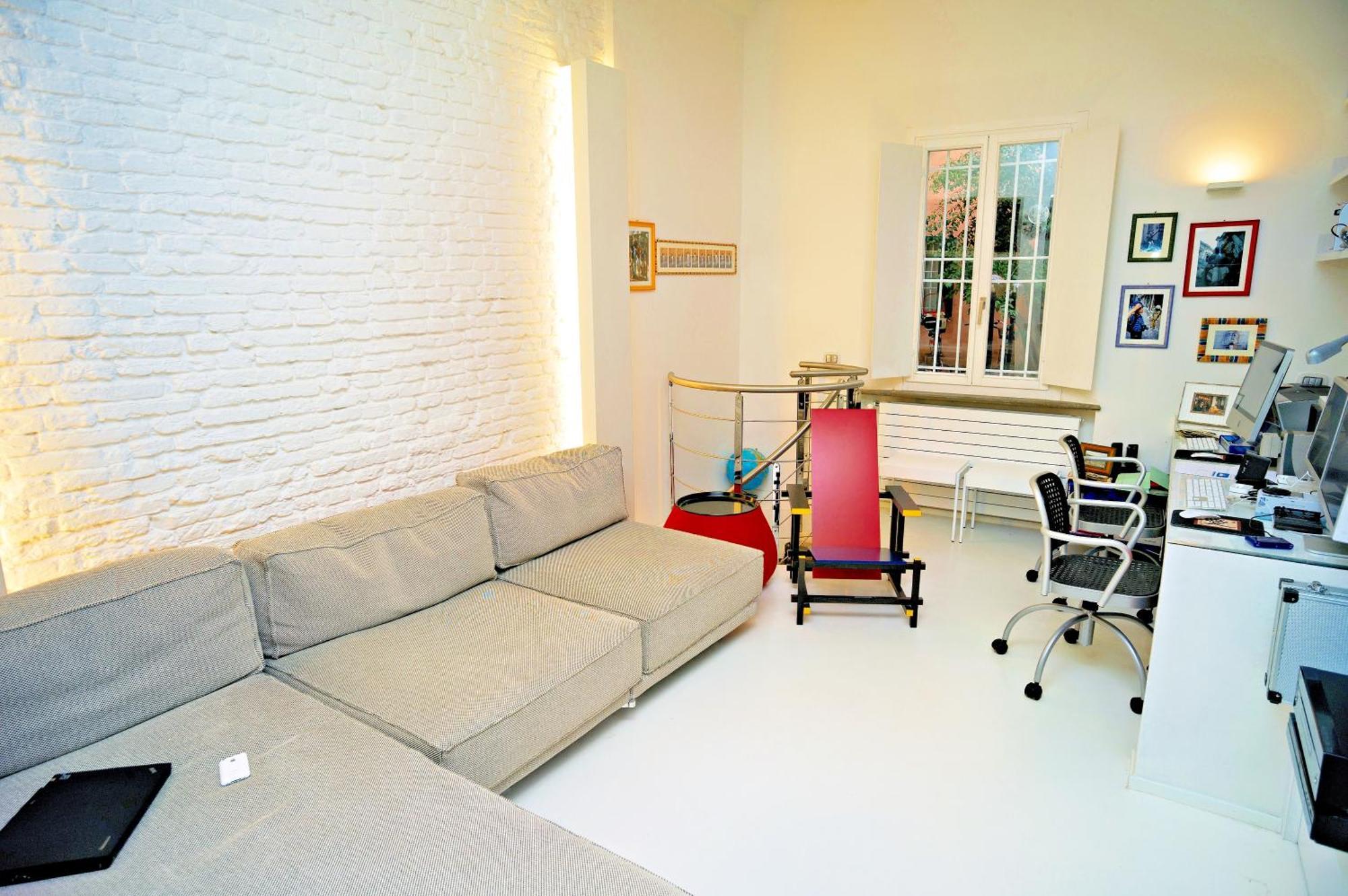 Apartment Elegant And Modern Loft In Medieval Bologna