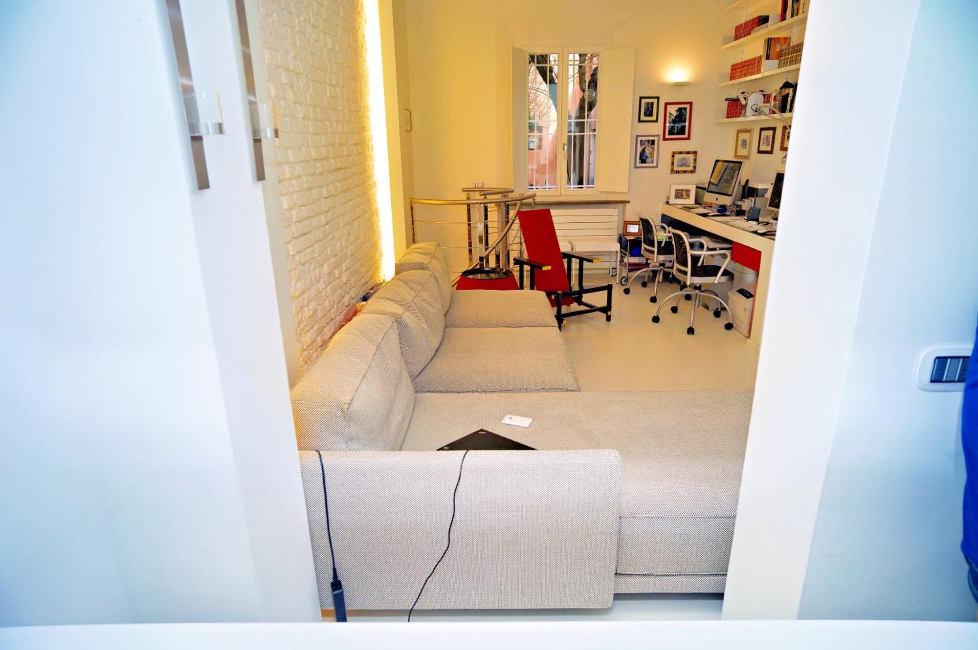 Apartment Elegant And Modern Loft In Medieval Bologna