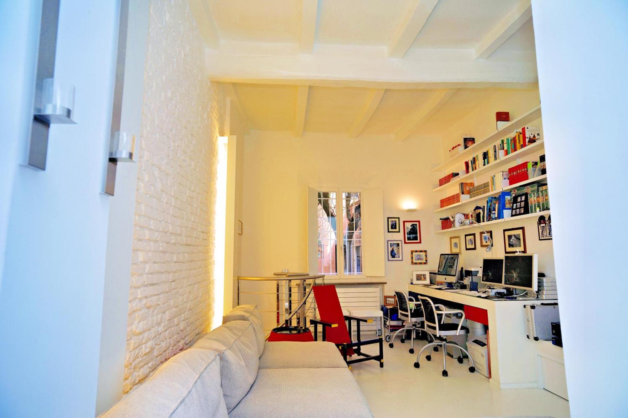 Elegant And Modern Loft In Medieval *