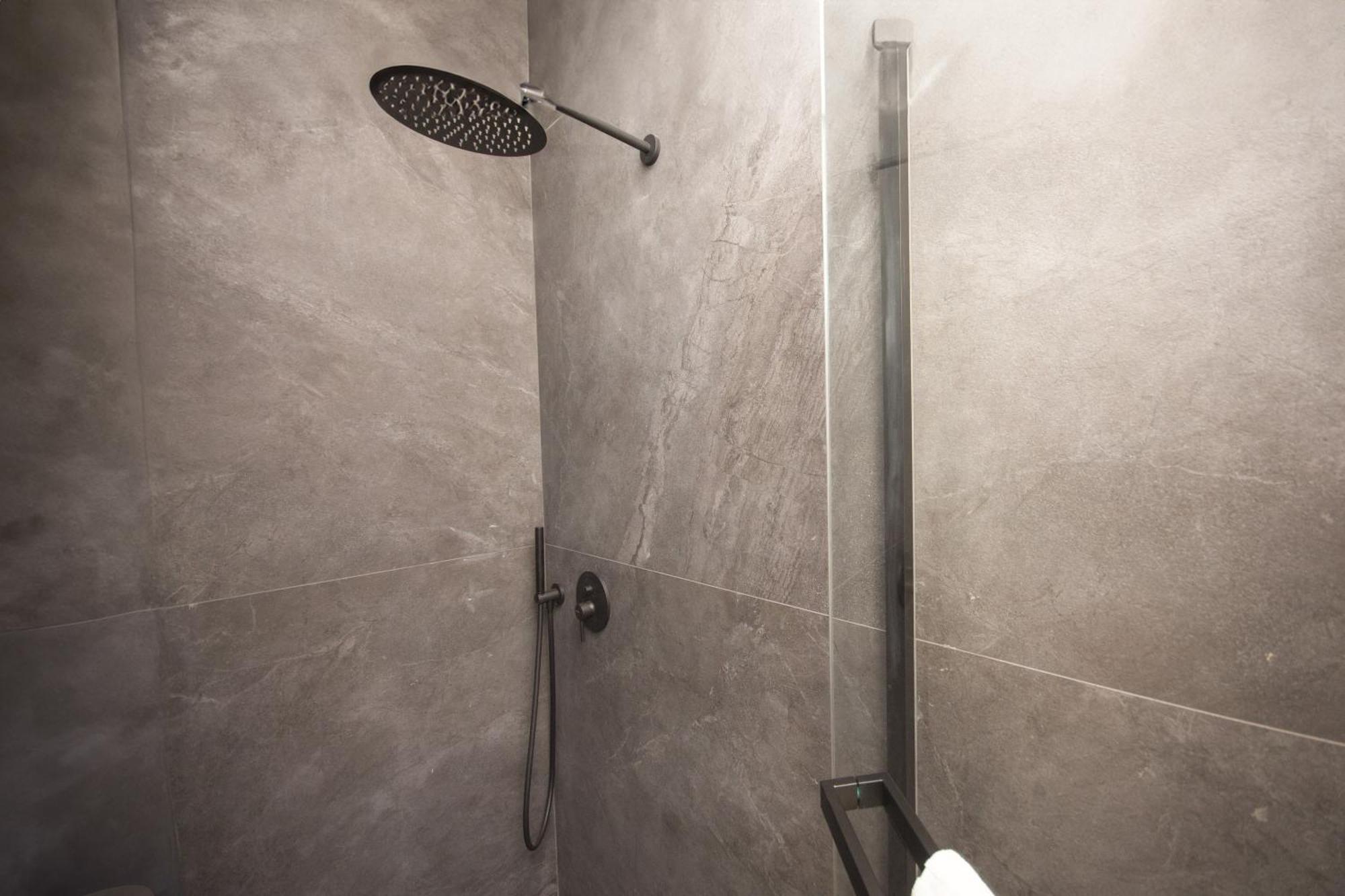Enjoy - Luxury Experience In The Heart Of