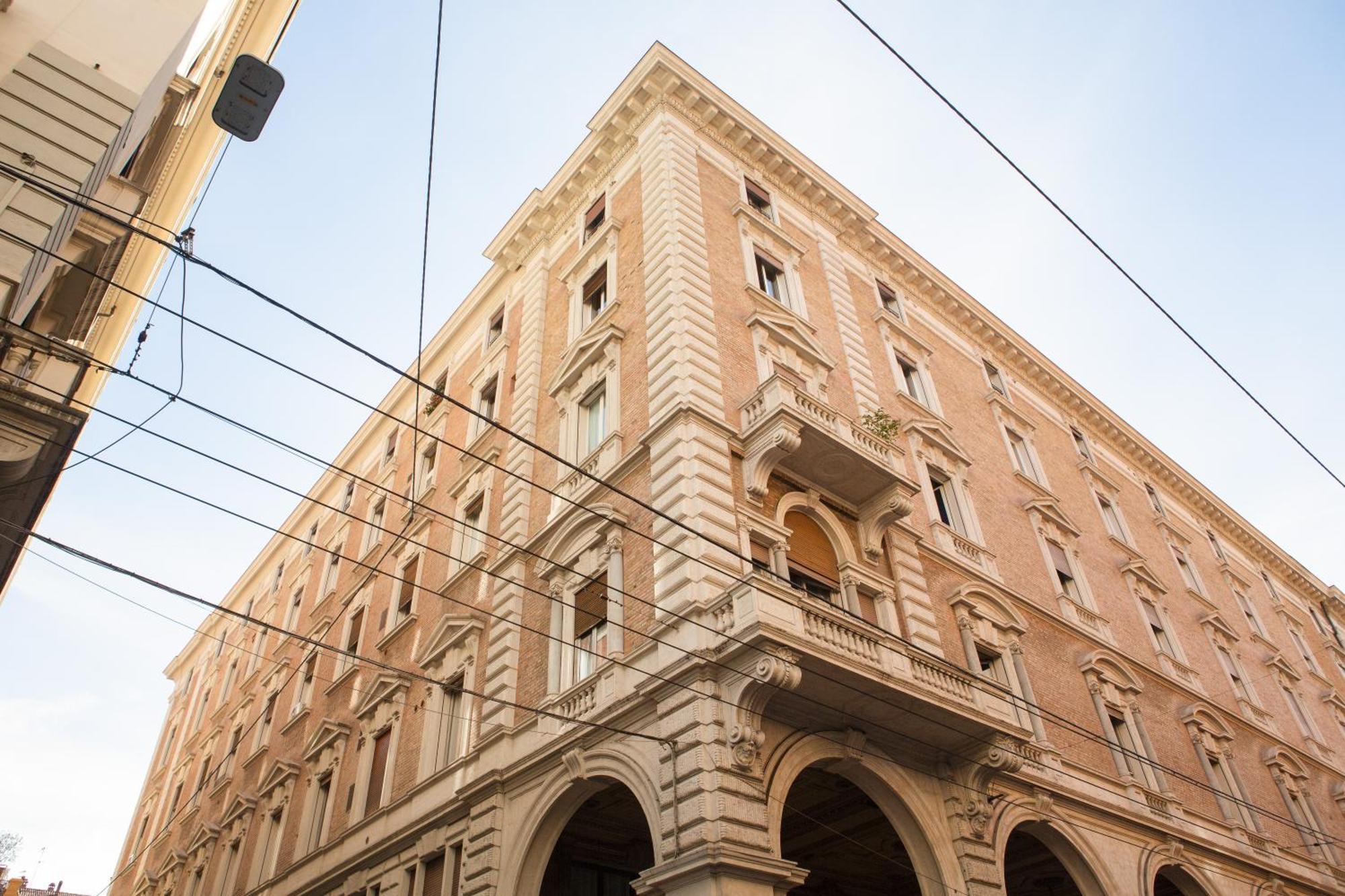 Enjoy - Luxury Experience In The Heart Of Apartment