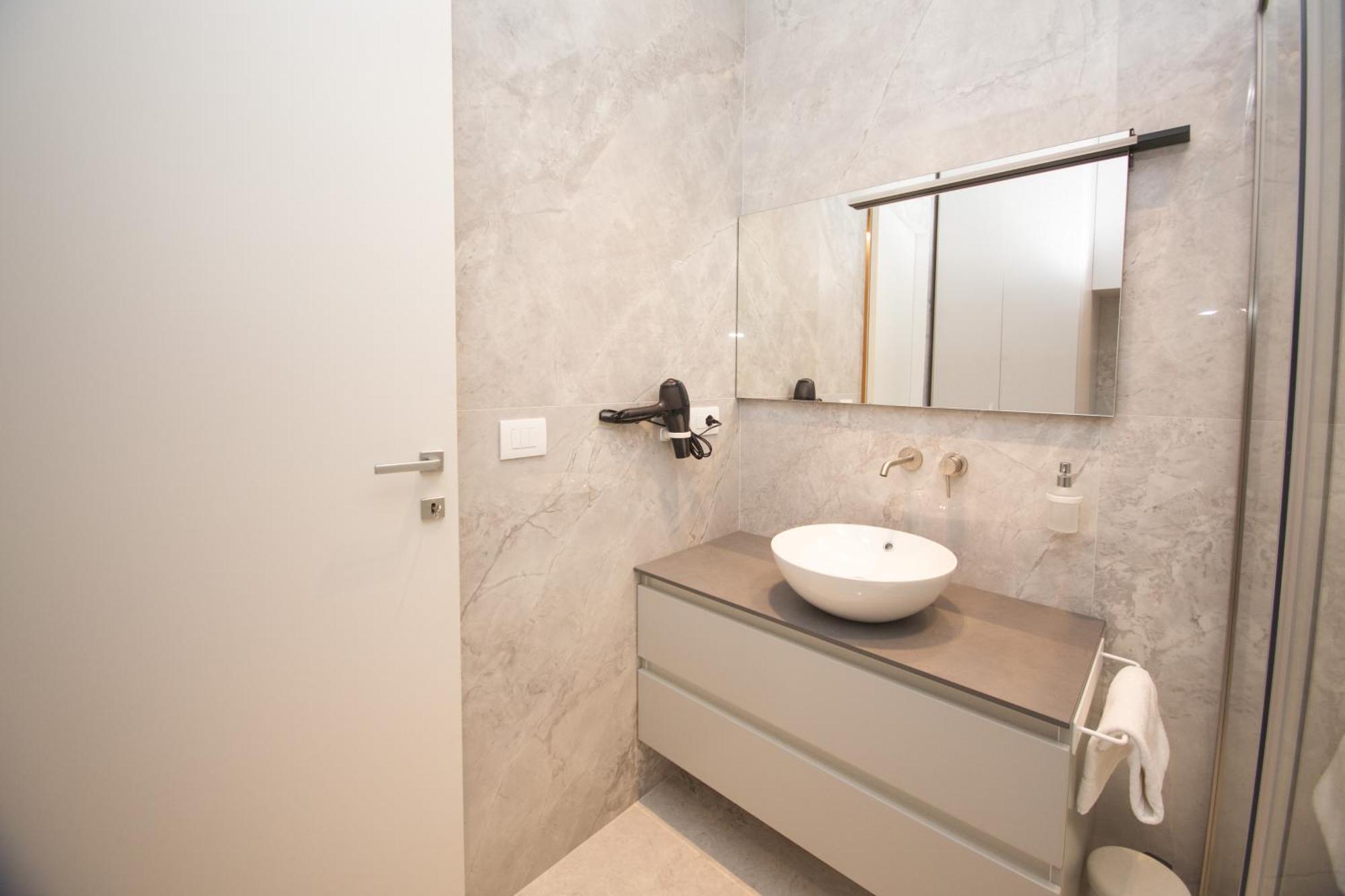 Enjoy - Luxury Experience In The Heart Of Apartment Bologna