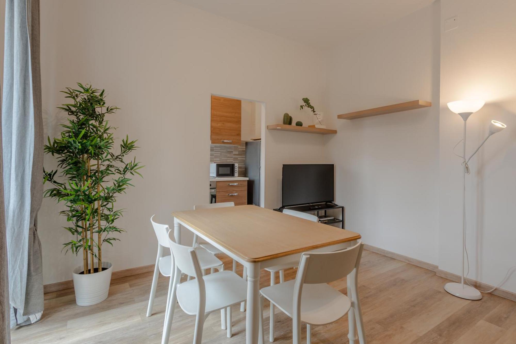 Apartment Family 3 *