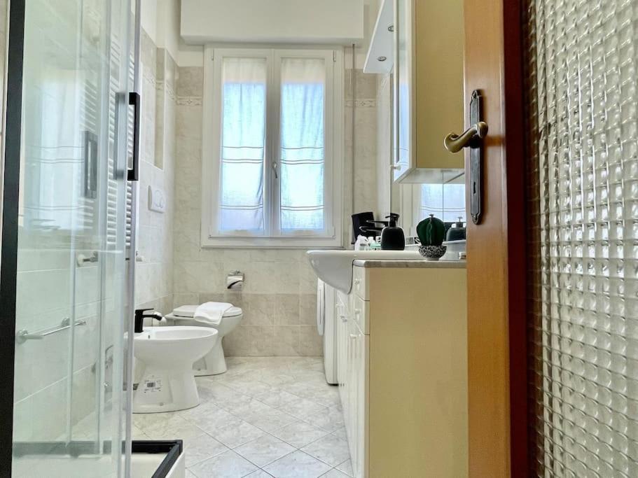 Apartment 2 Separate Business
