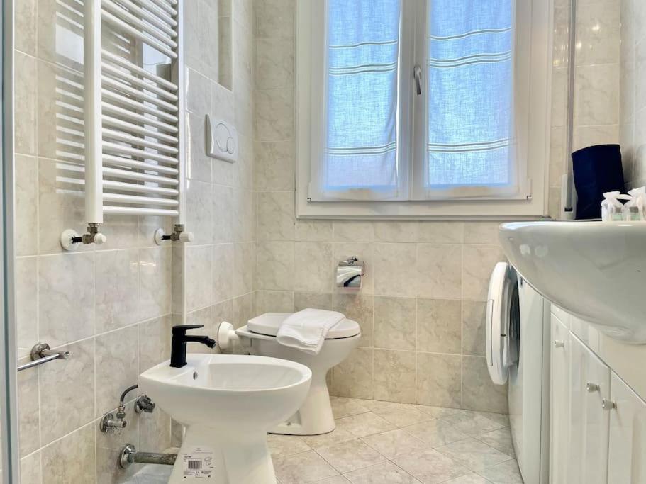 Apartment 2 Separate Business Bologna