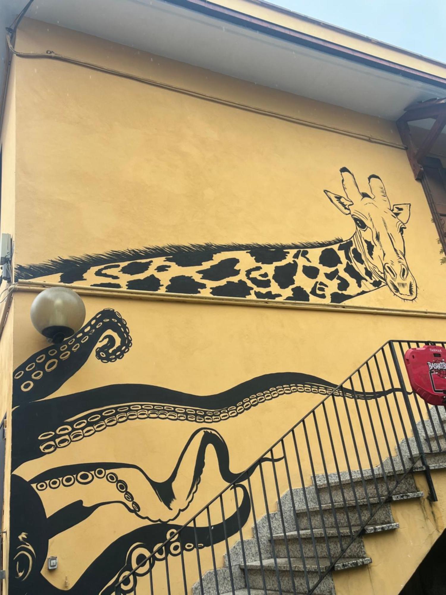 Giraffe Art Ducati Blq Apartment Bologna