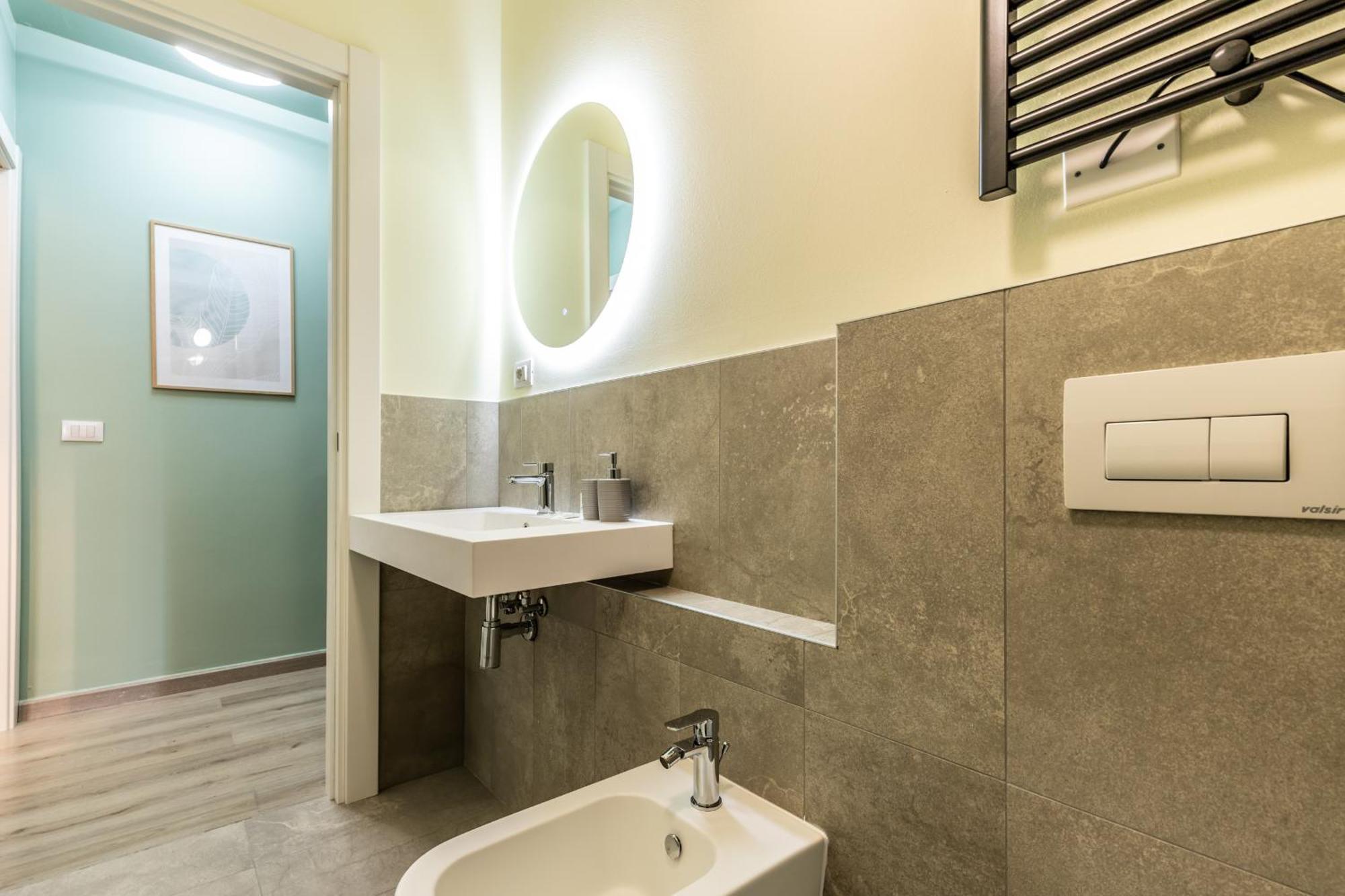 Housmart Emilia Levante 98 Bologna