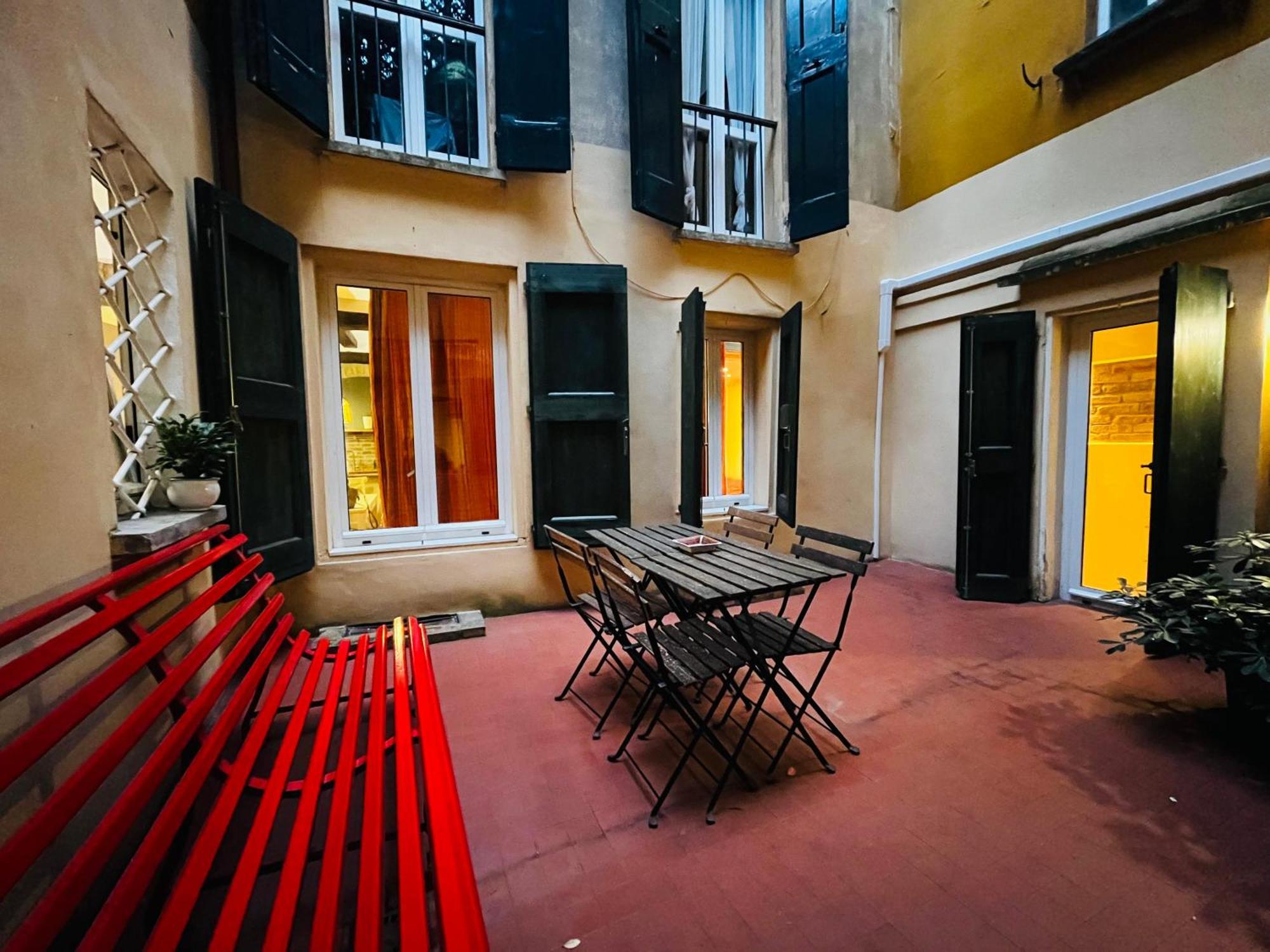 Le Corti Di Via Fondazza Bologna