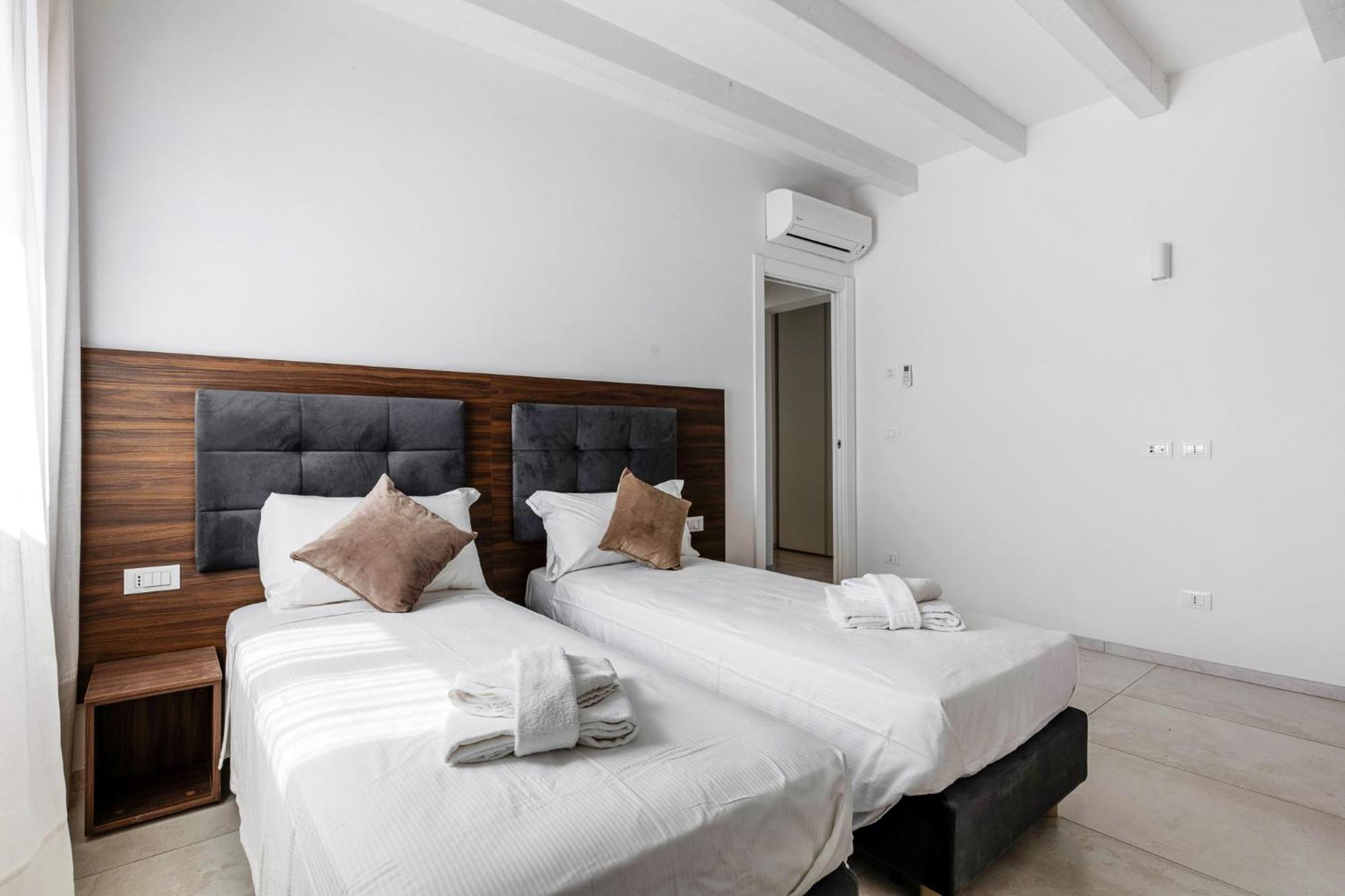 Le Dodici Porte - De Maria 7 By District Apartment *
