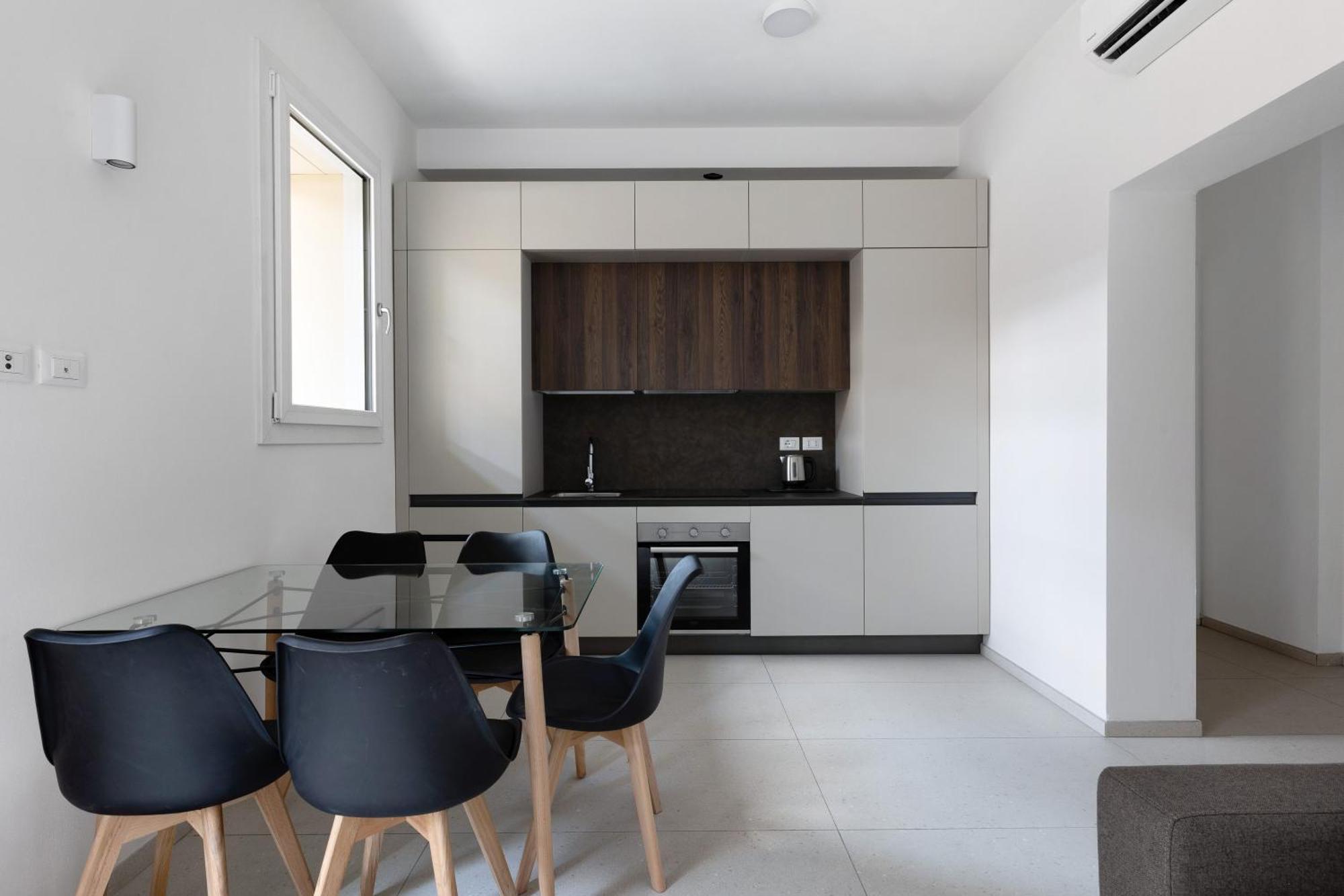 Le Dodici Porte - Zamboni 3 By District Apartment