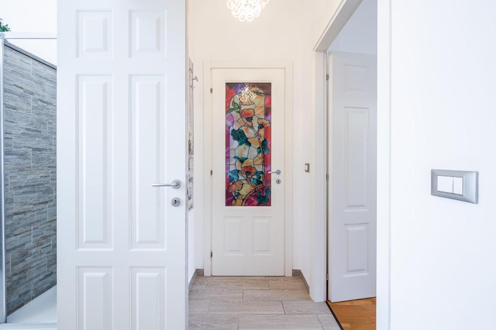 Le Cinque Rose Airport Appartement