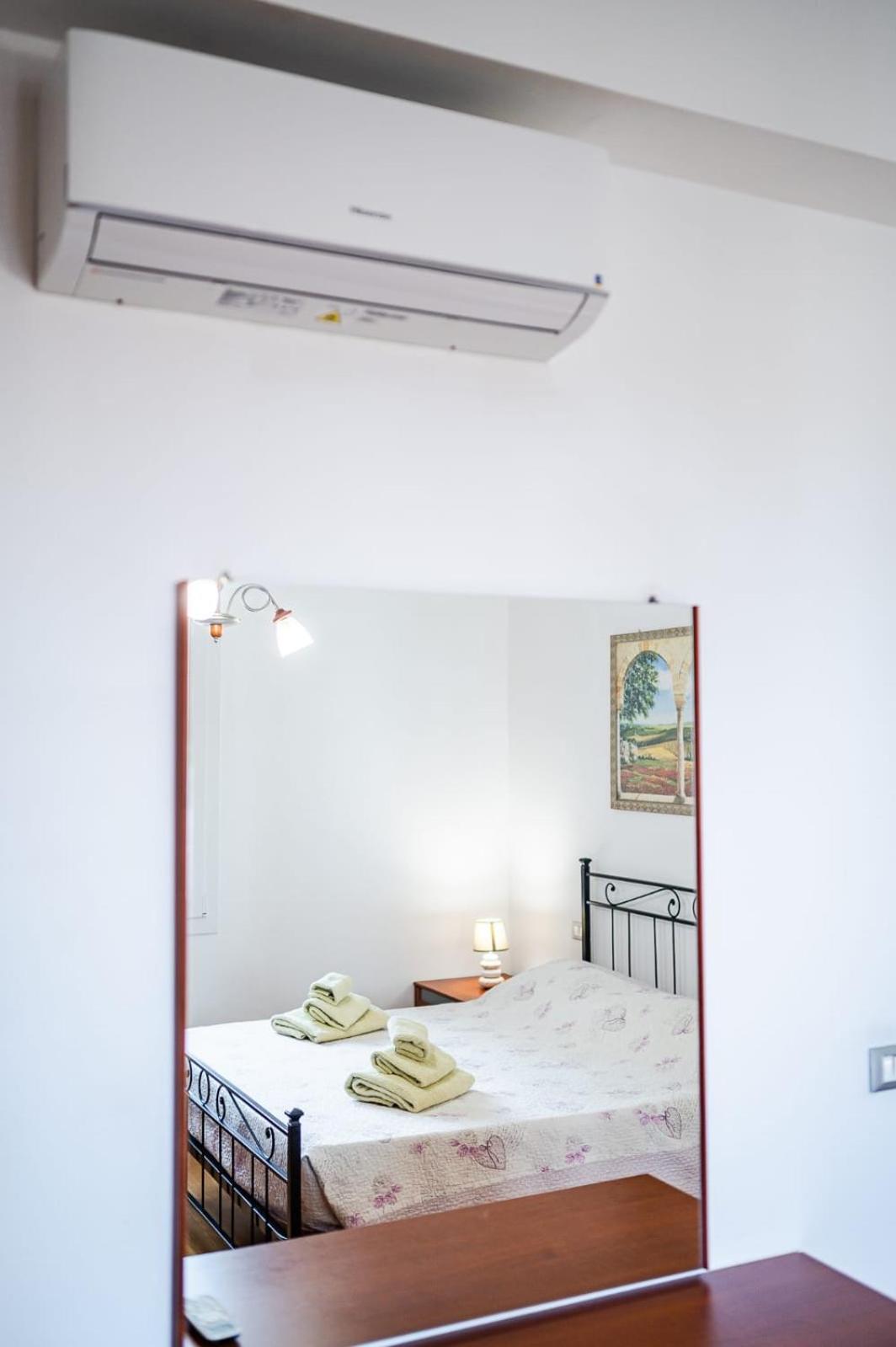 Le Cinque Rose Airport Appartement *