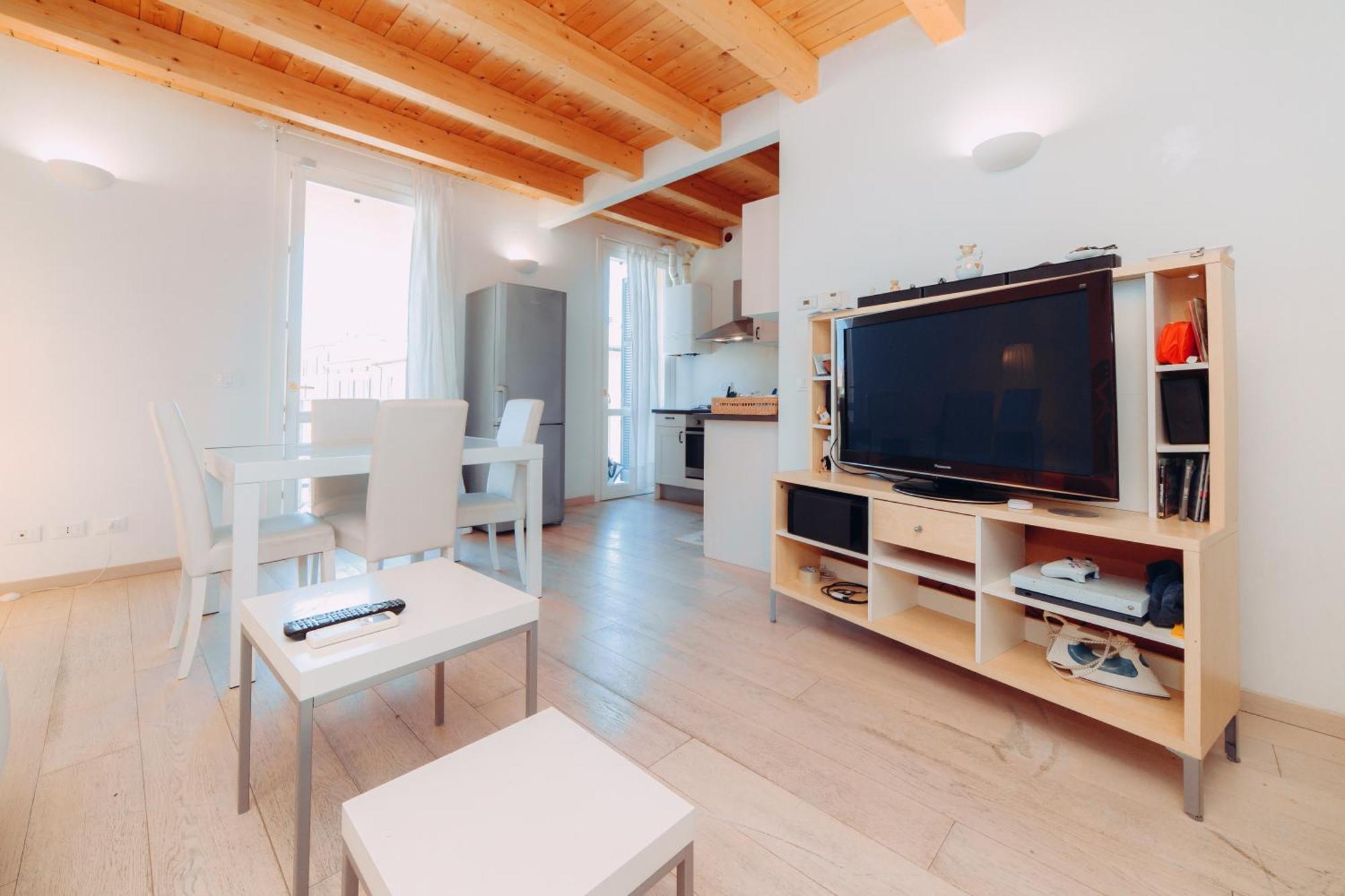 Porta Saragozza Apartment