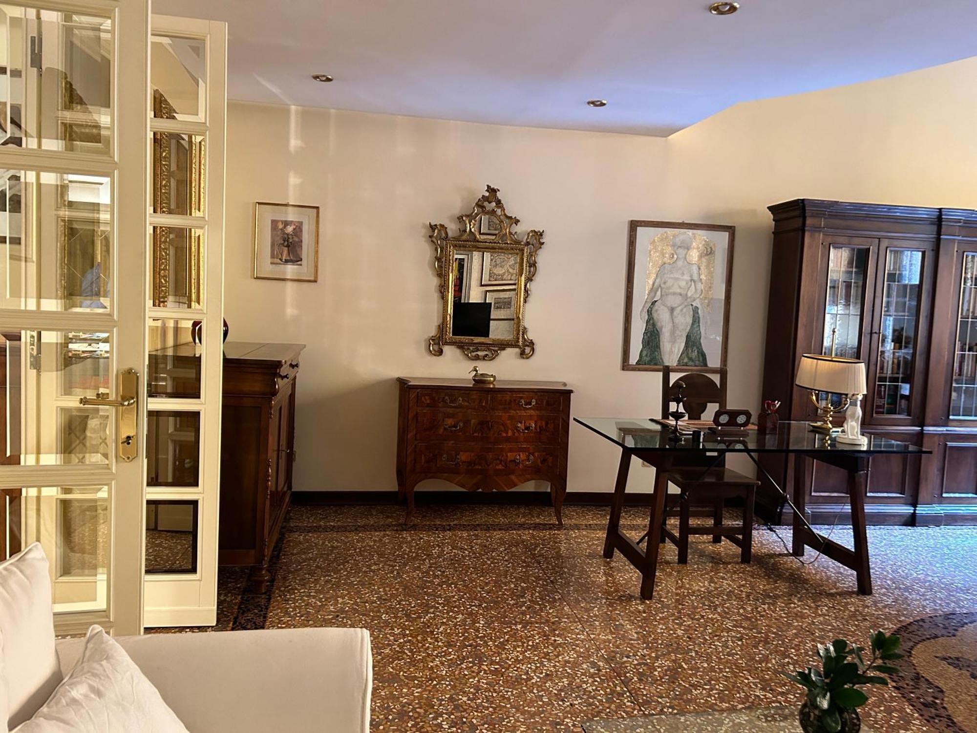 Medieval Art Loft Appartamento