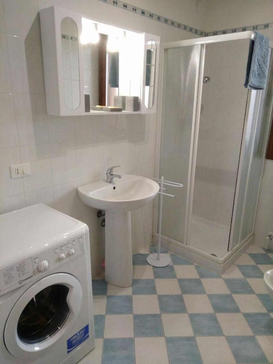 Casa In Zona Fiera A Appartamento *
