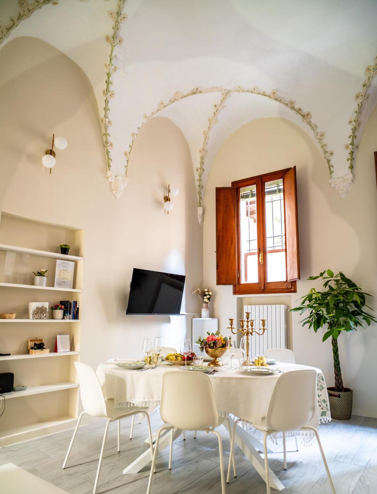 La Corte Del Borgo Apartment *
