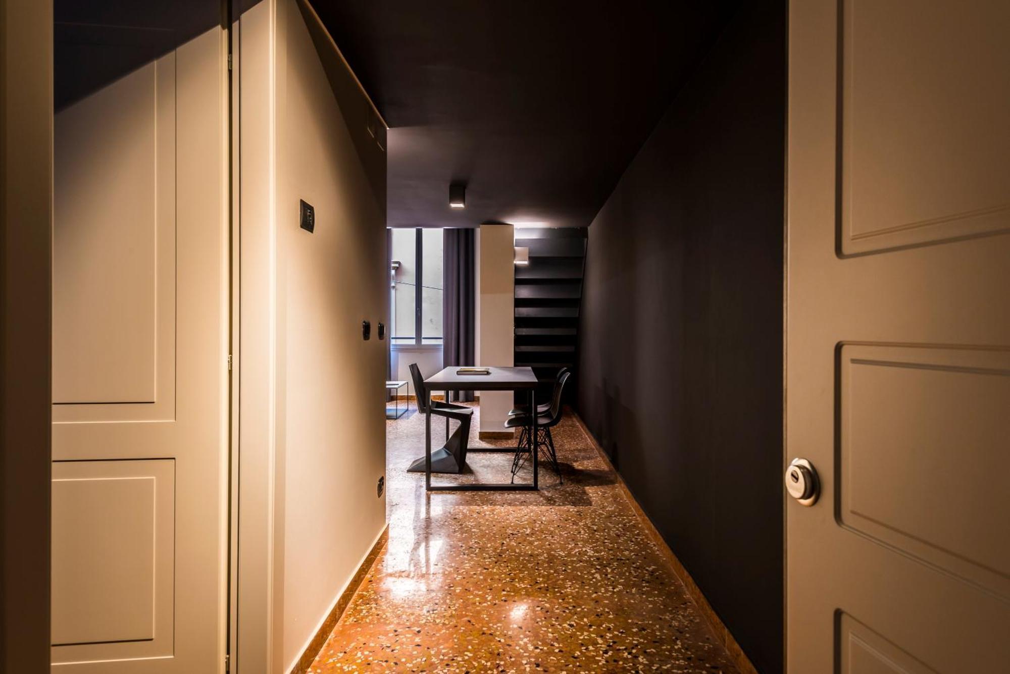 Motor Valley Styled - Luxury By Design Club Collection Apartment Bologna