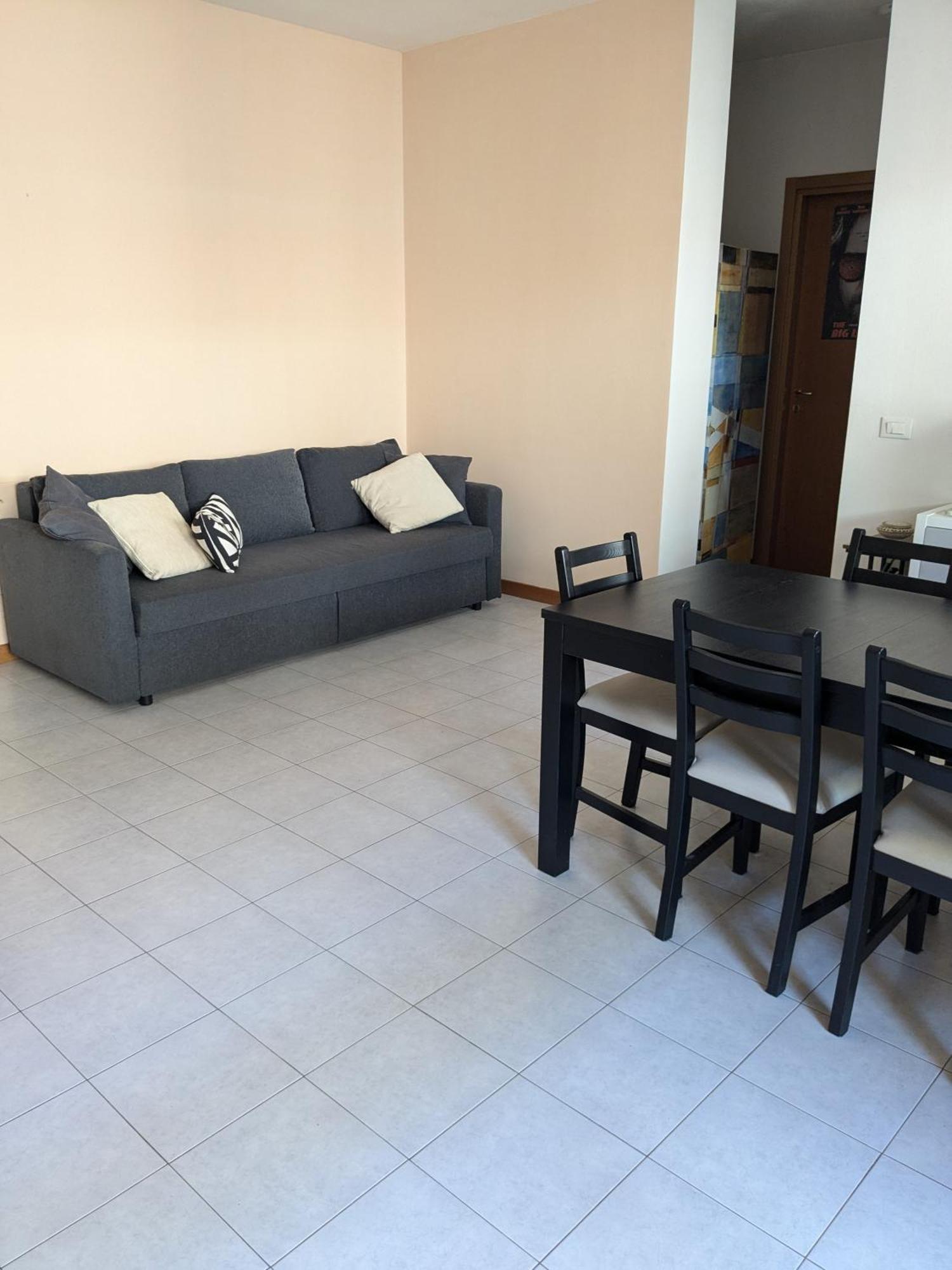 Casa In Zona Fiera A Appartamento