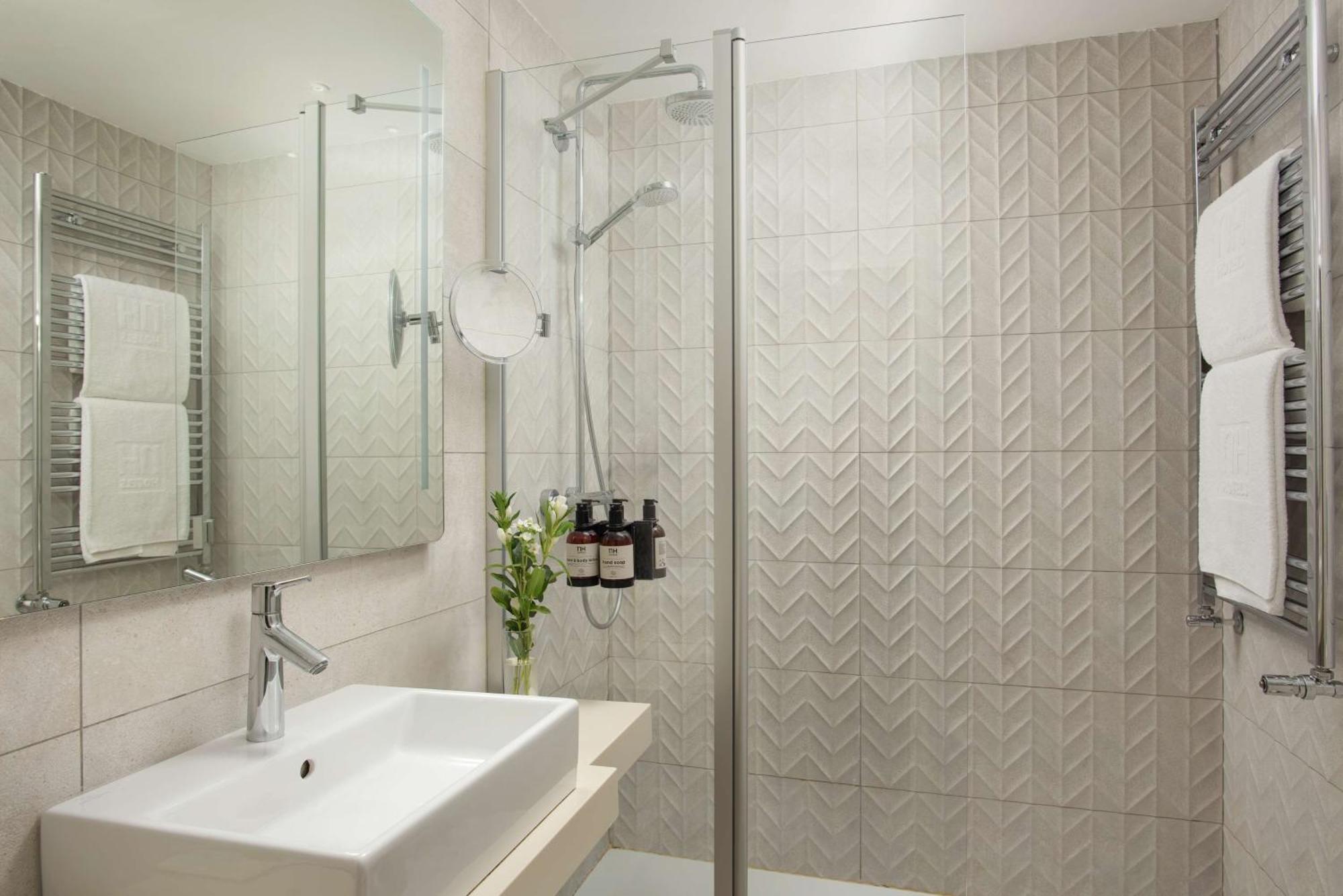 Nh De La Gare Hotel 4*