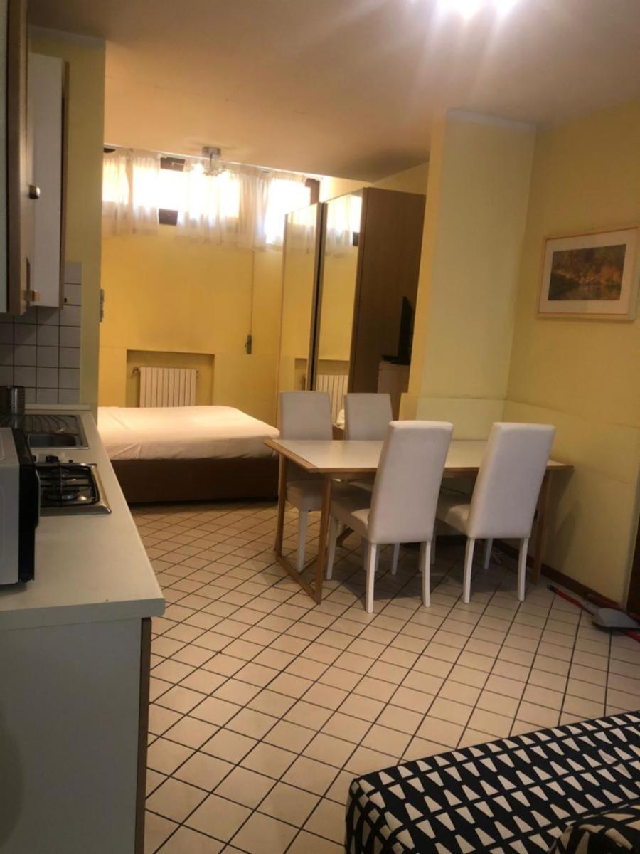 Porta Saragozza Apartment *