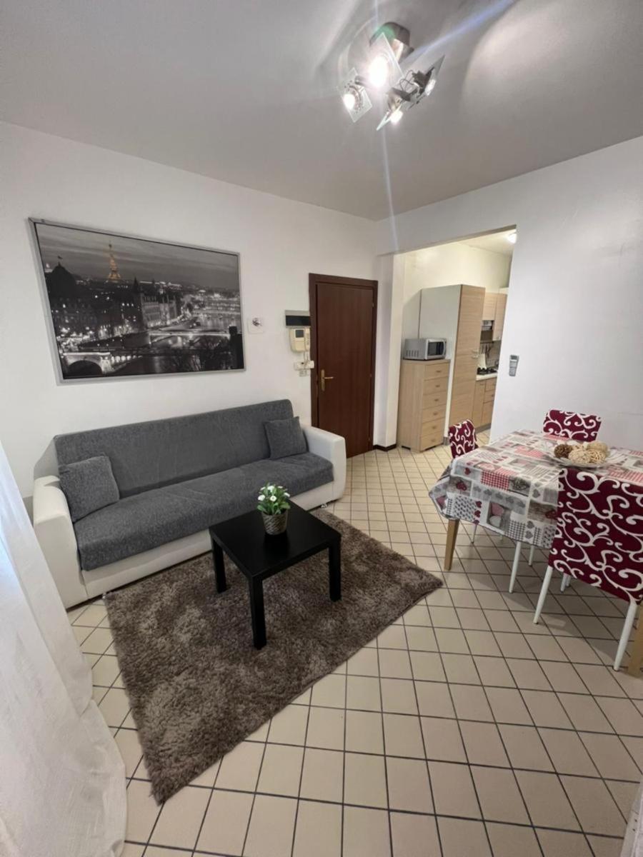 Porta Saragozza Apartment *