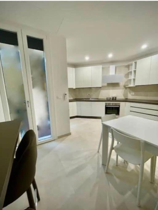 Turris Apartments, Skyline Historic Center * Bologna