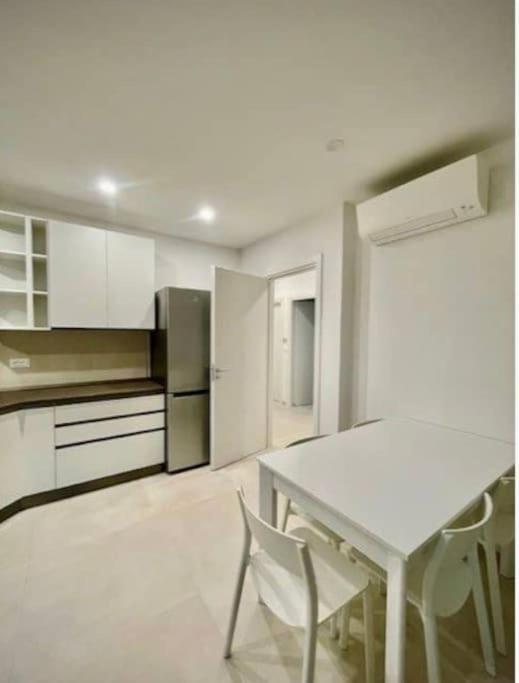 Turris Apartments, Skyline Historic Center * Bologna